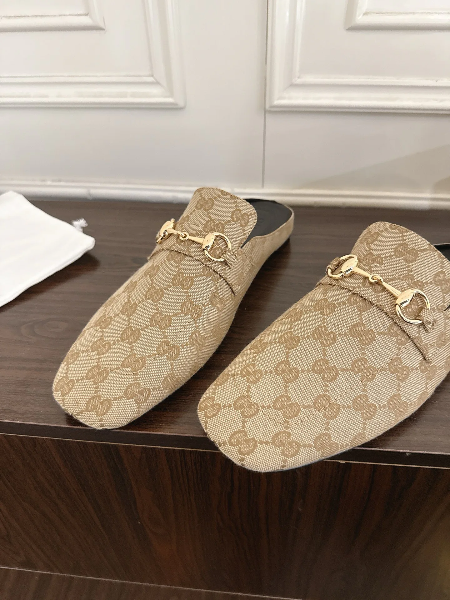 Women's Mules And Clogs GUCCI 17956788