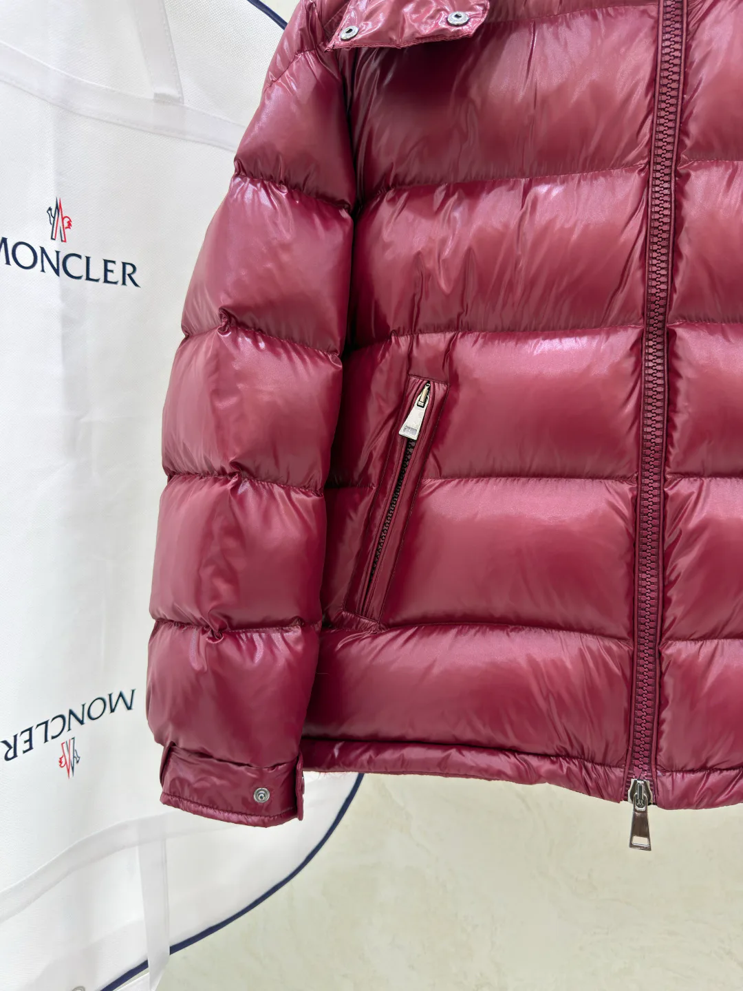 Men's Jackets And Down Jackets MONCLER 18383099
