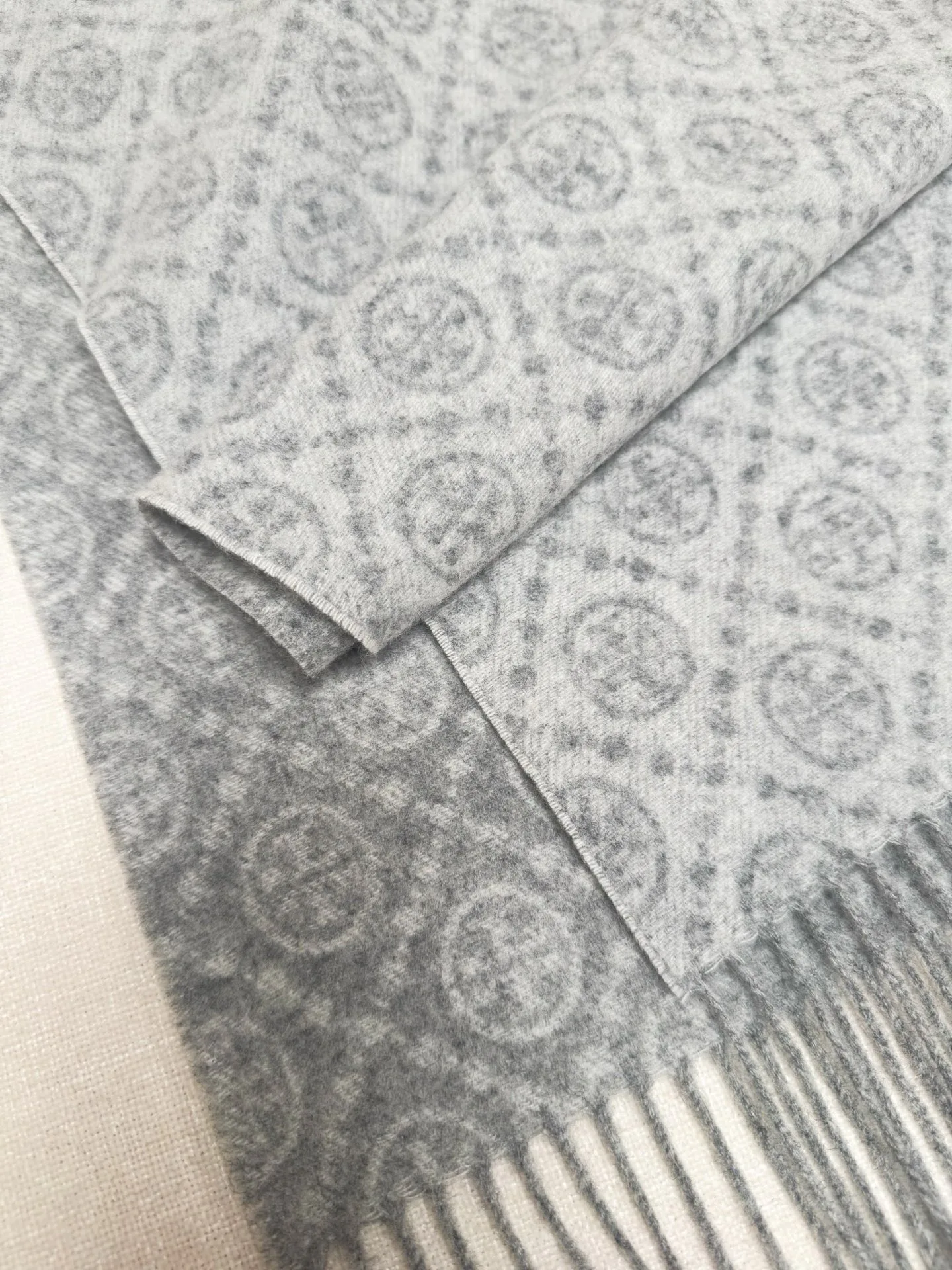 Scarves TORY BURCH 17991996