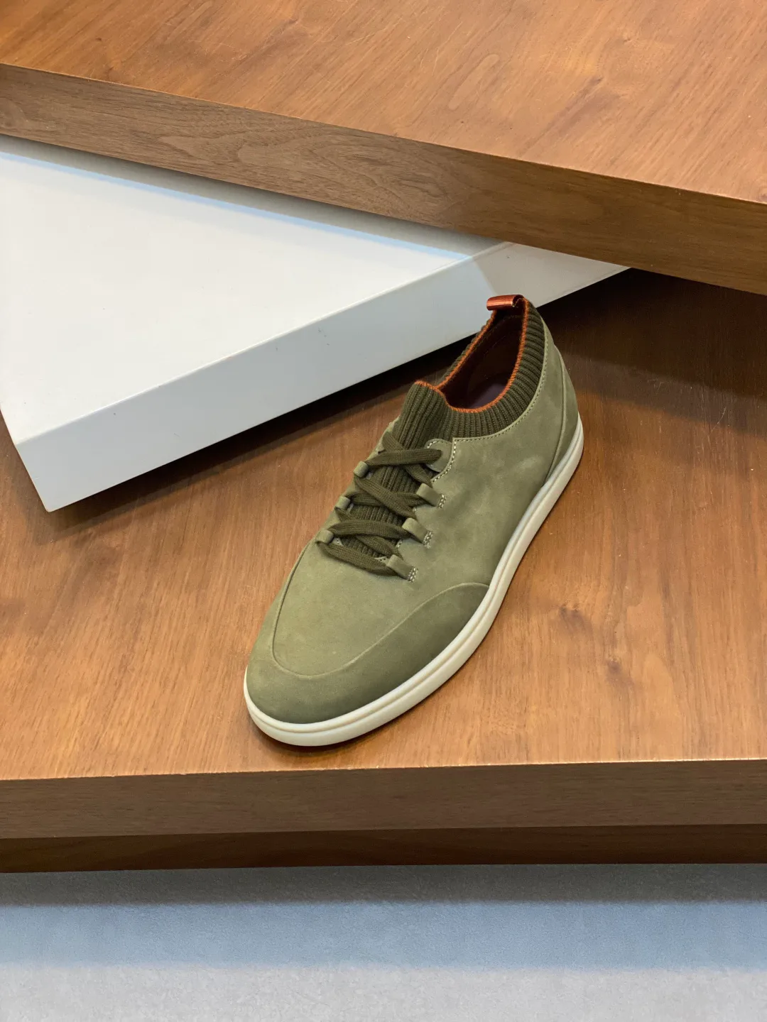 Men's Sneakers LORO PIANA 18078931