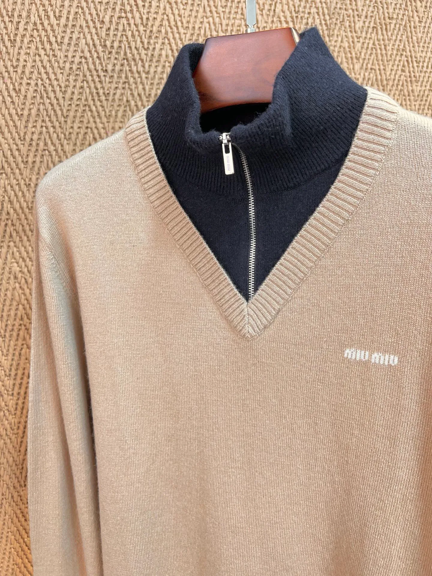 Women's Jumpers And Sweaters MIU MIU 18324218