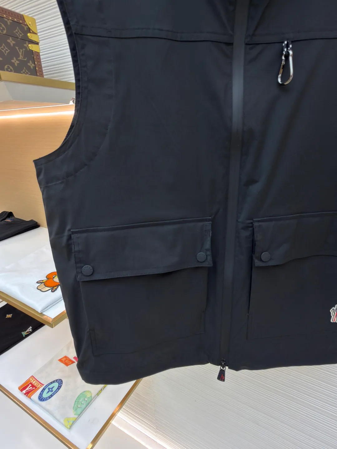 Men's Vests MONCLER 18359643