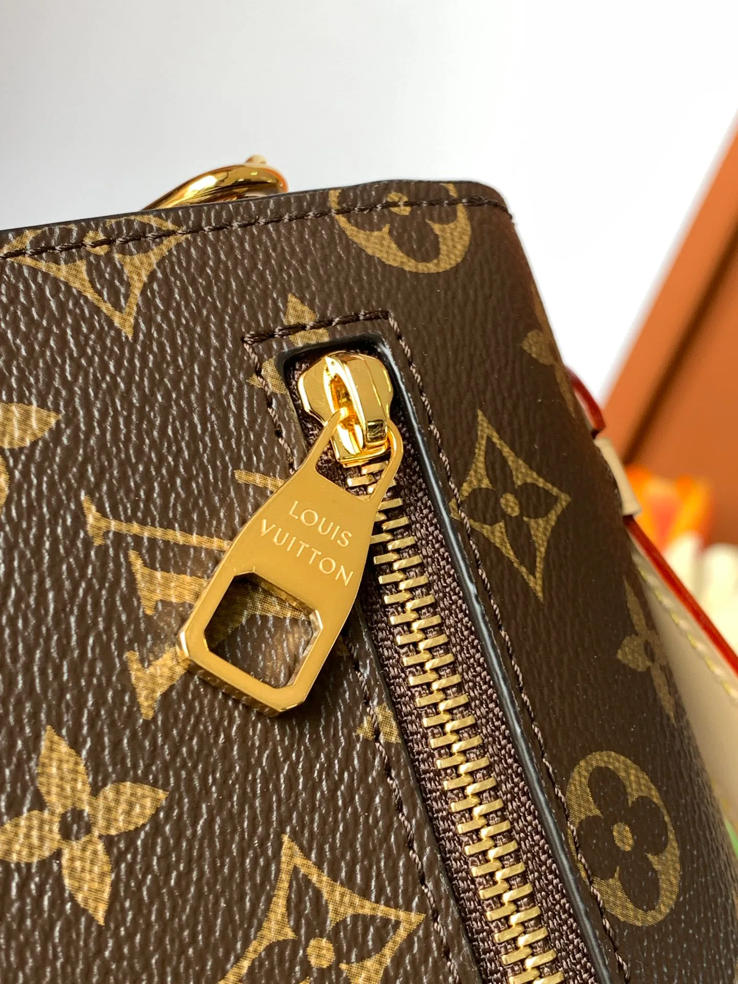 Women's Classic Handbags LOUIS VUITTON 18260498