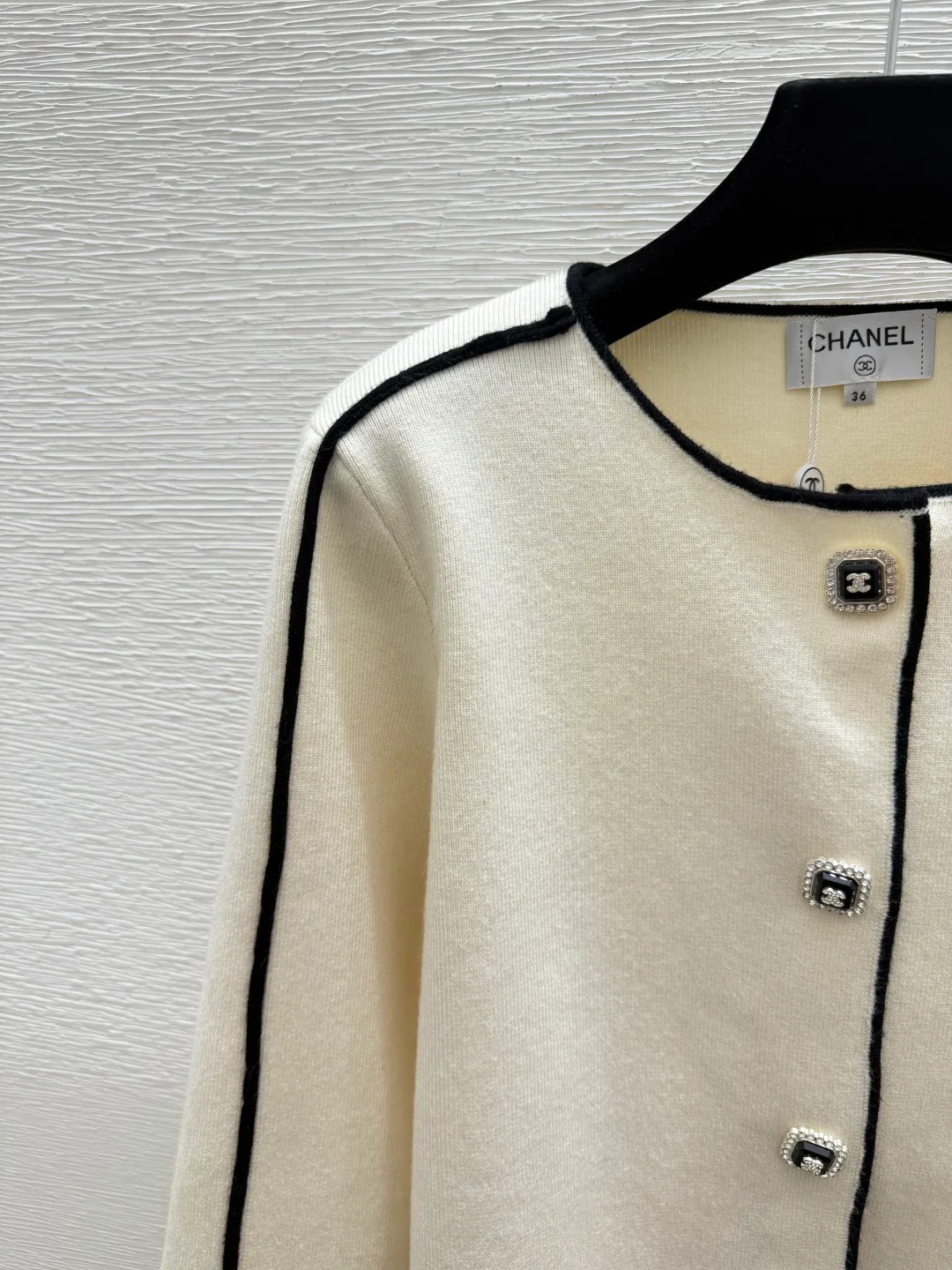 Women's Jumpers And Sweaters CHANEL 18185288
