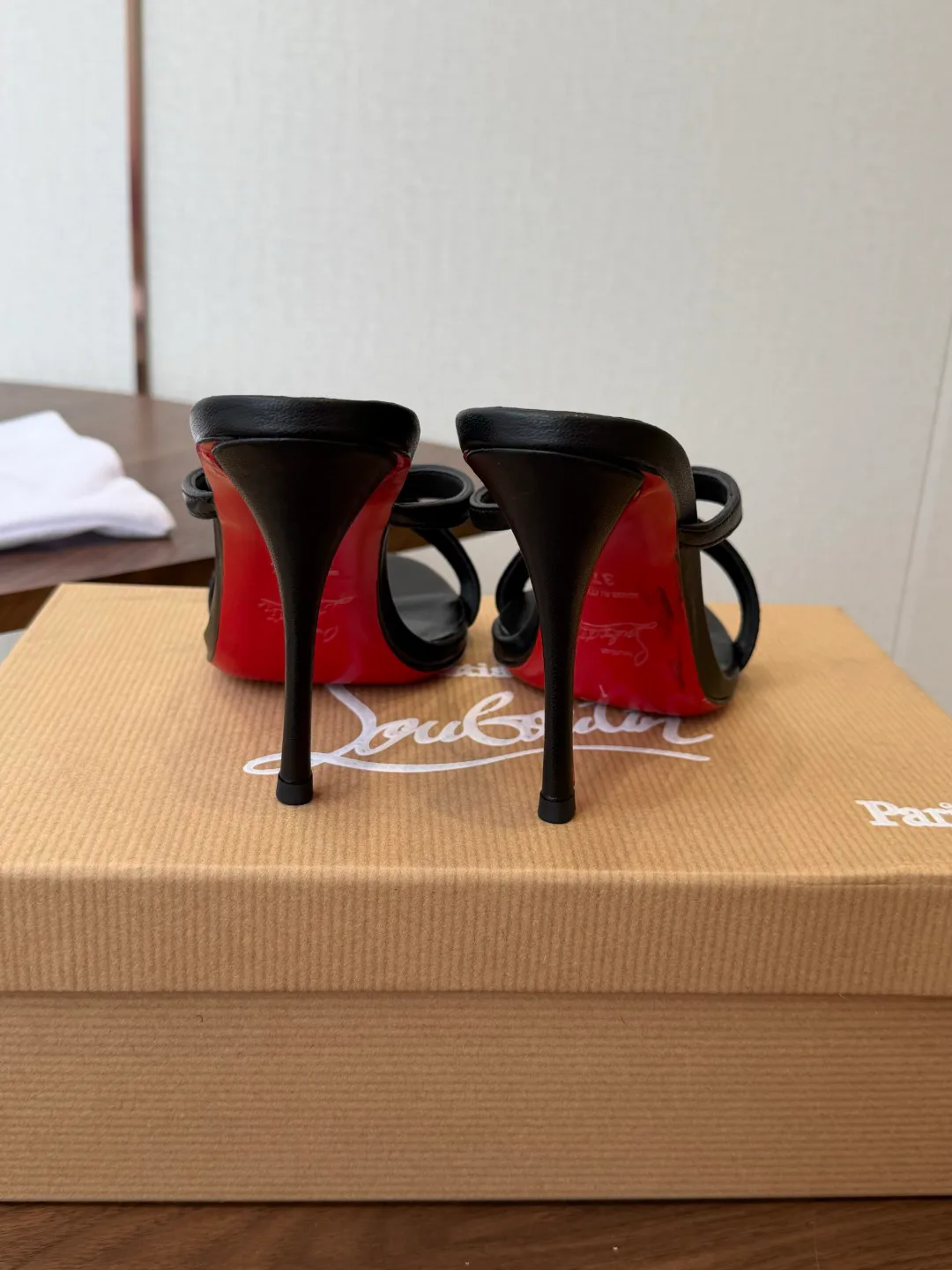 Women's Open-Toe Sandals CHRISTIAN LOUBOUTIN 18183094