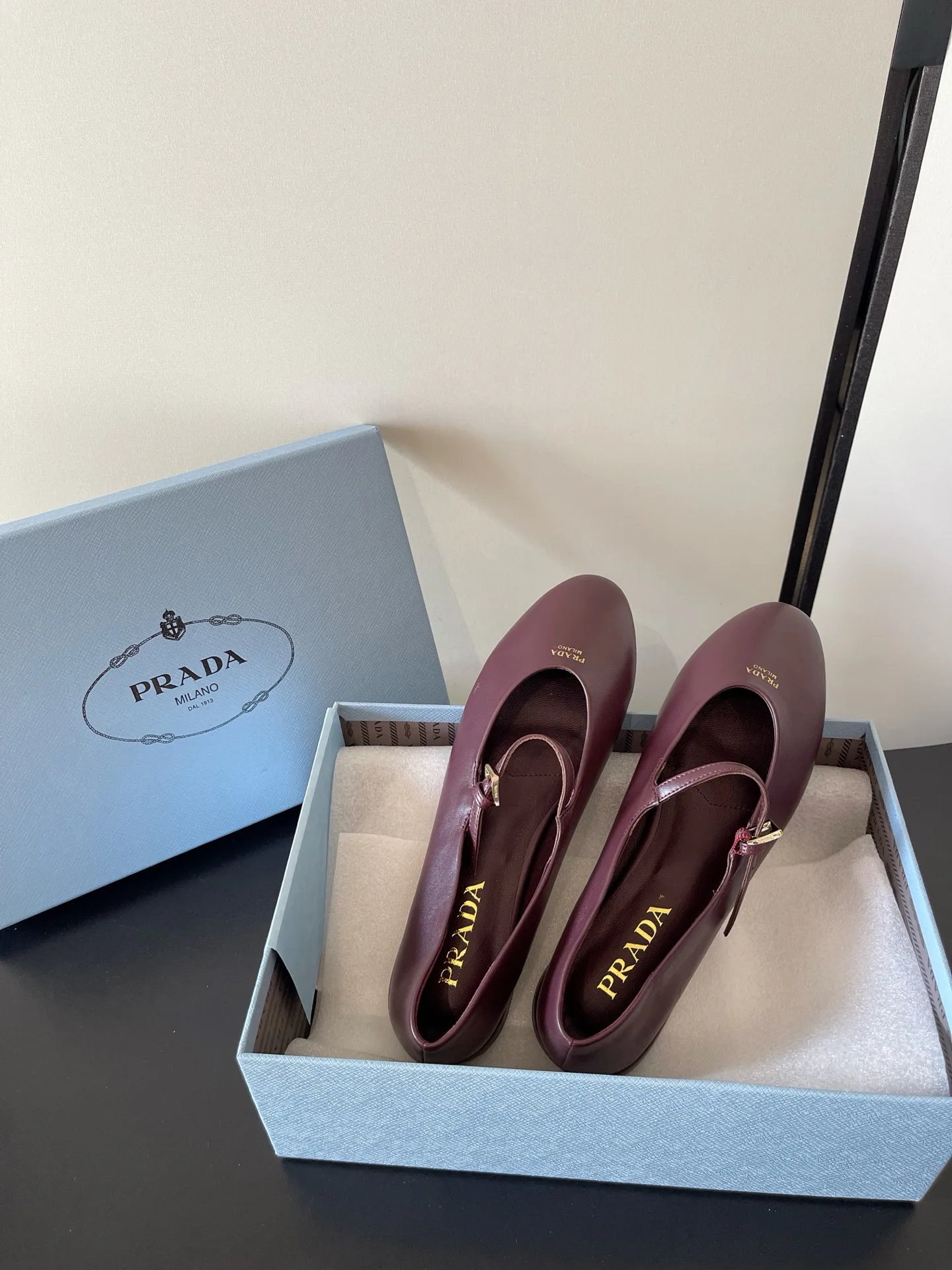 Туфли Женские Prada 18687112