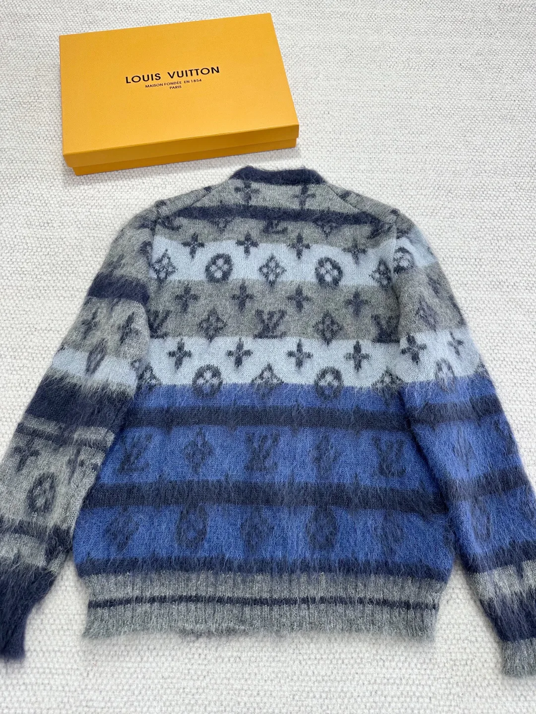Women's Jumpers And Sweaters LOUIS VUITTON 18189372
