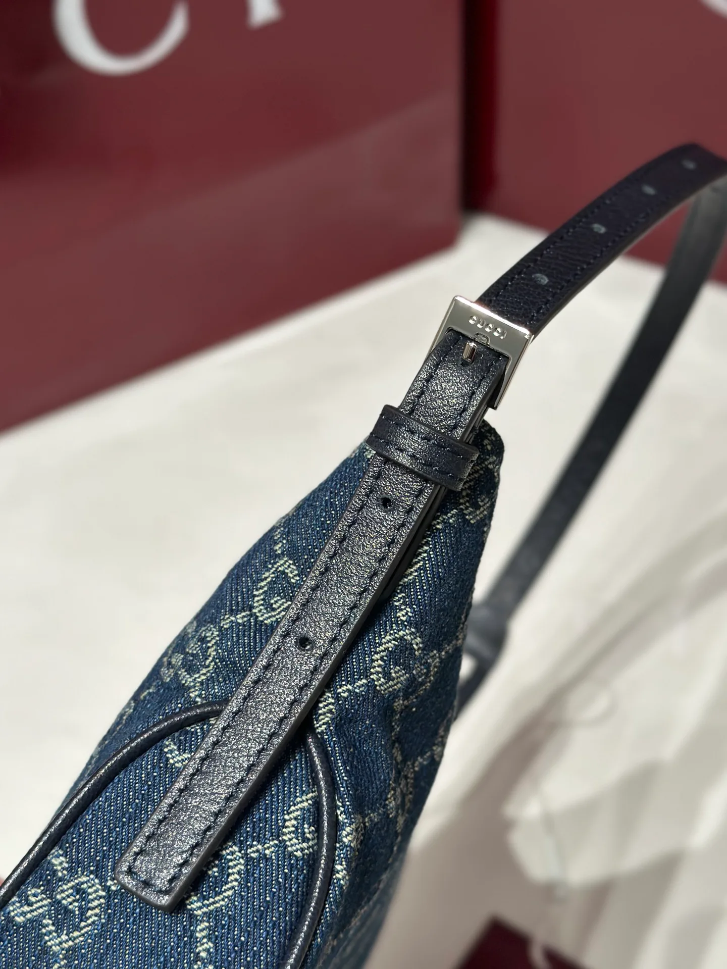 Women's Shoulder Bags GUCCI 17933689