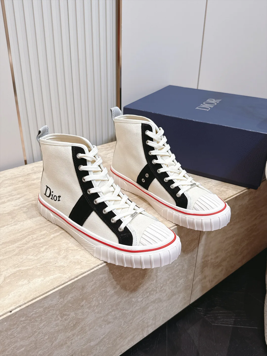 Women's Sneakers CHRISTIAN DIOR 18083929
