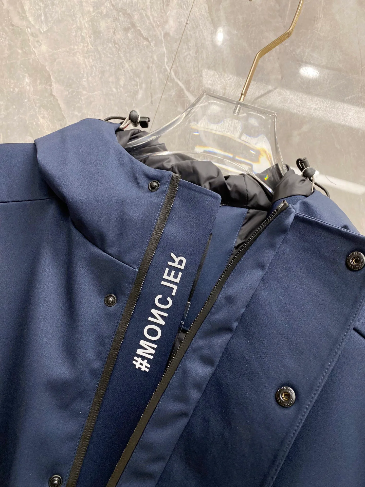 Men's Jackets And Down Jackets MONCLER 18348638