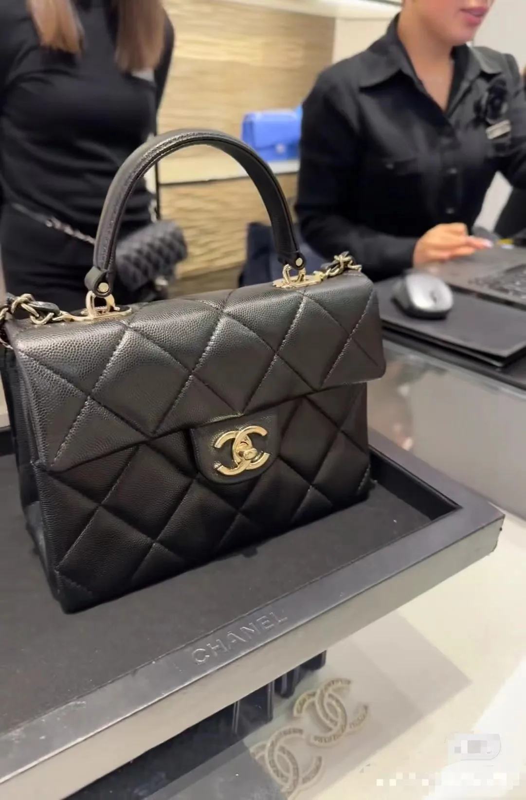 Women's Classic Handbags CHANEL 18065957