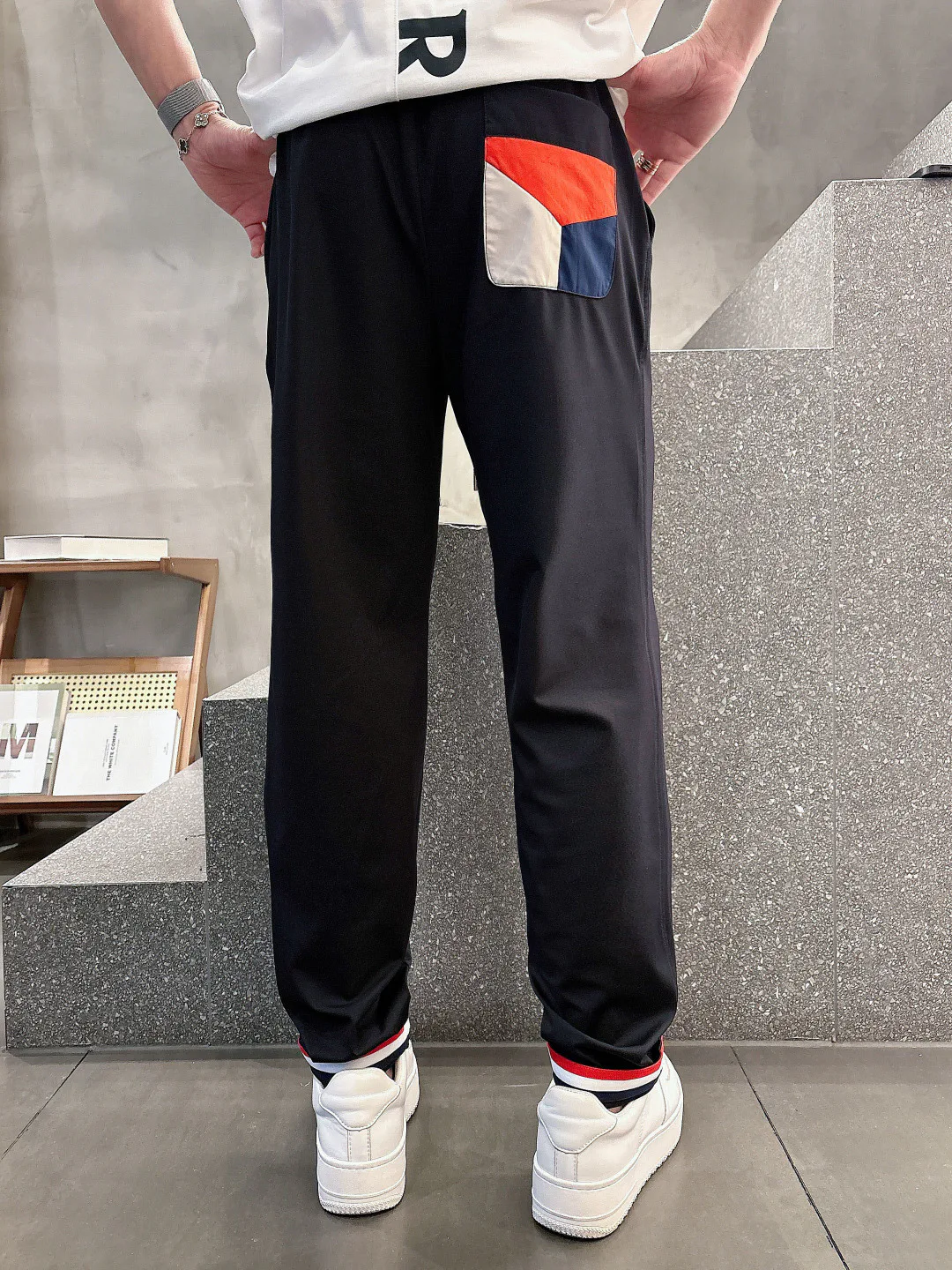 Men's Trousers MONCLER 18097666