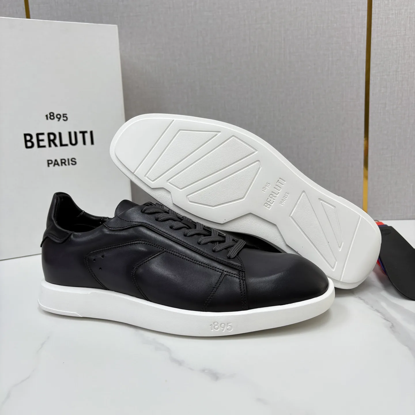 Men's Sneakers BERLUTI 17880687