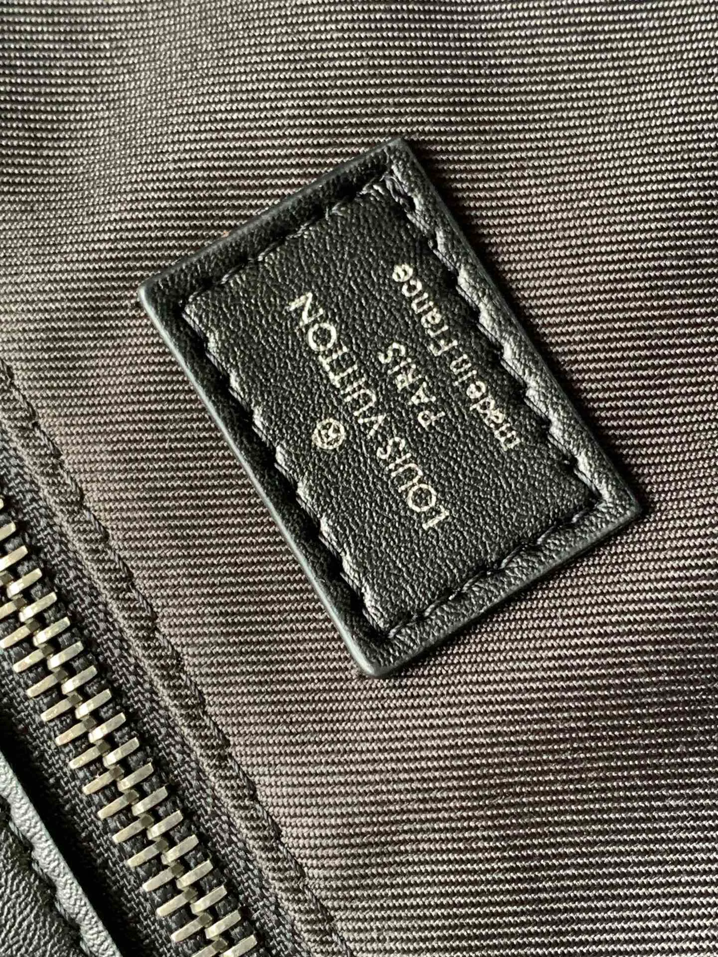 Women's Classic Handbags LOUIS VUITTON 17949186