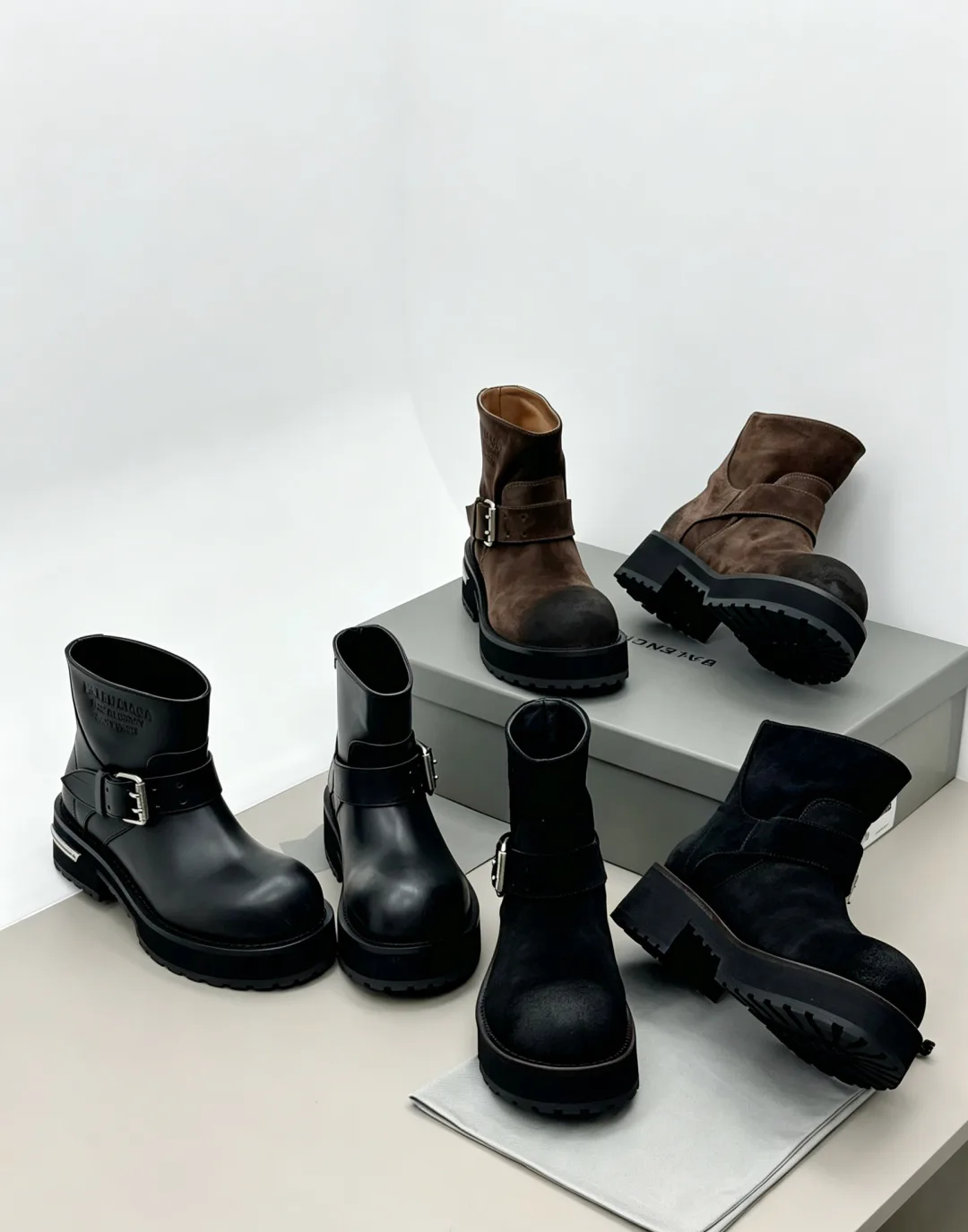 Women's Ankle Boots BALENCIAGA 18006166