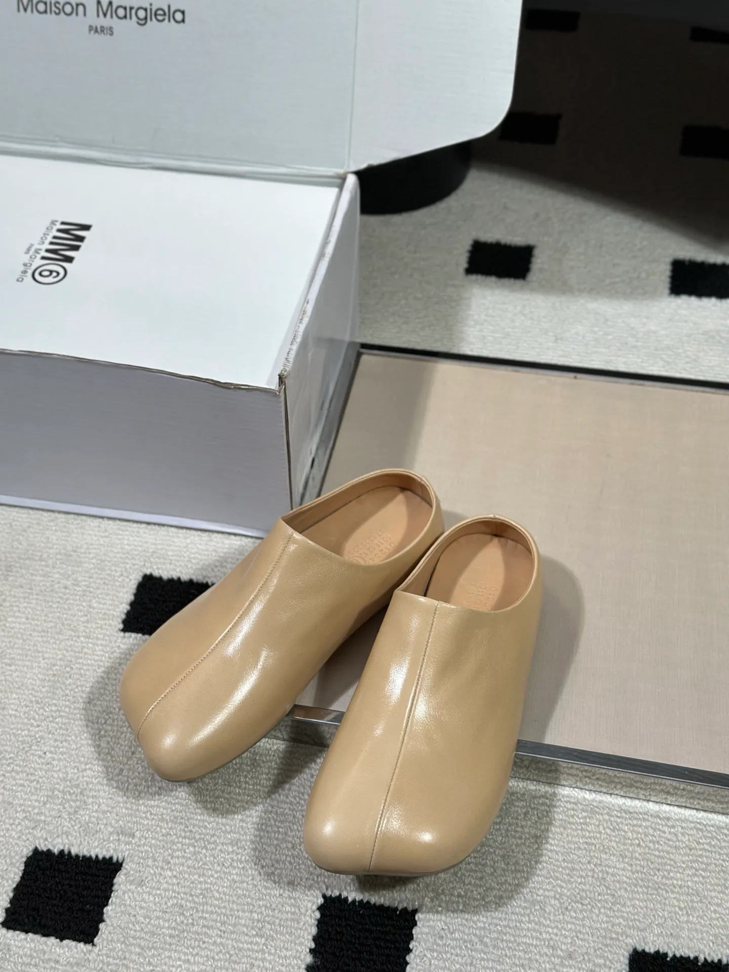 Women's Mules And Clogs MAISON MARGIELA 18041747
