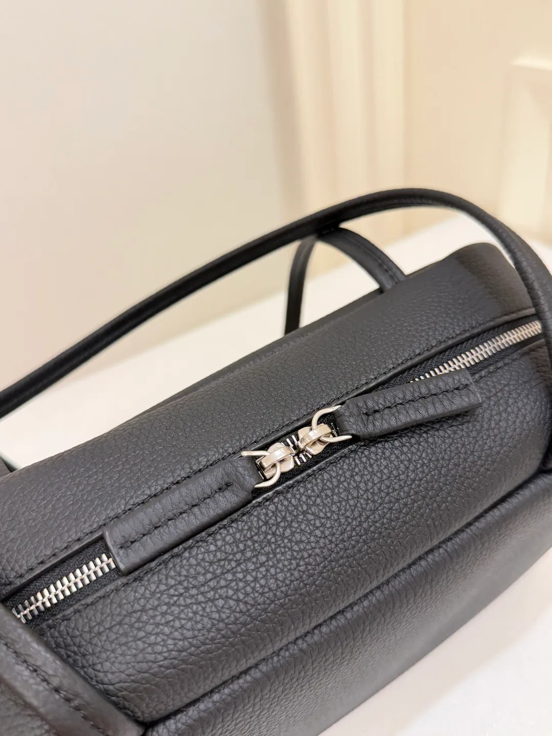 Women's Classic Handbags THE ROW 18161953