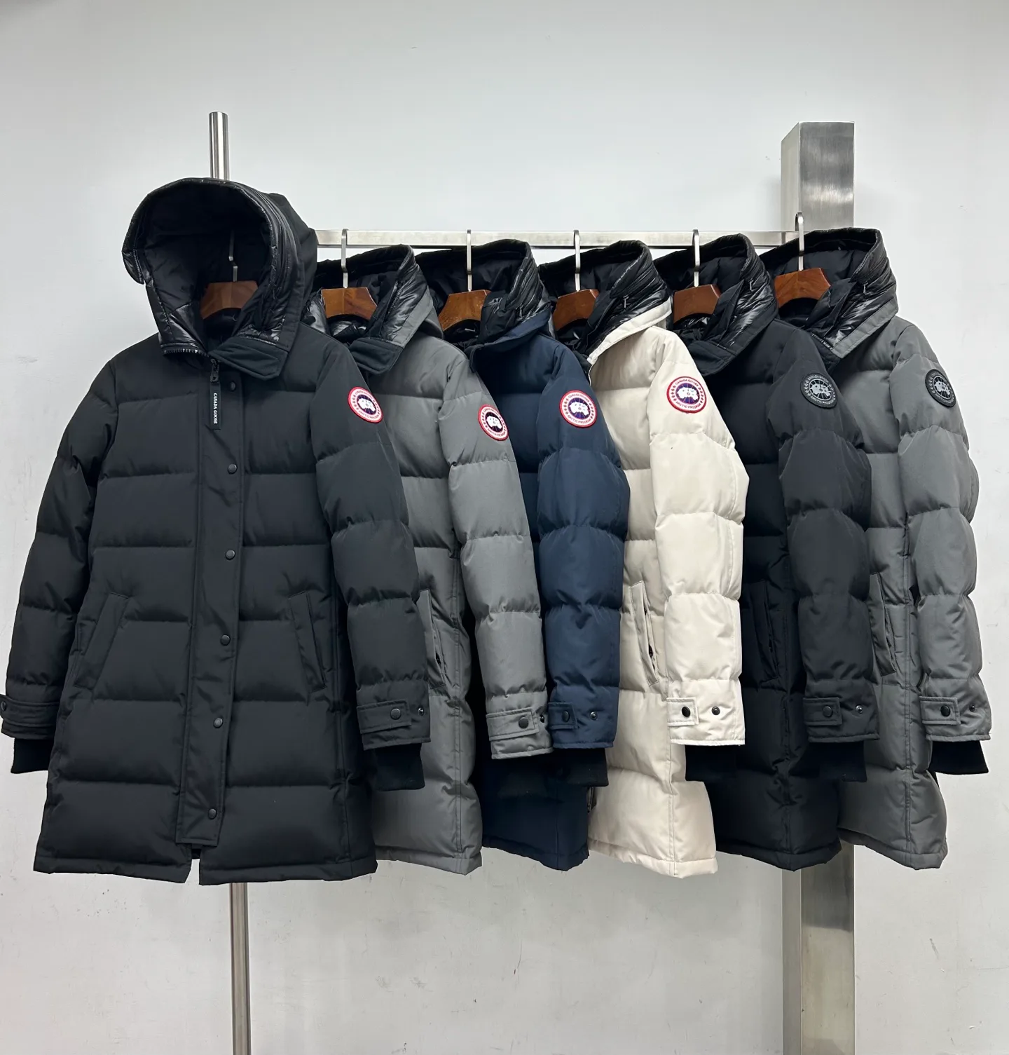 Women's Jackets And Down Jackets CANADA GOOSE 18188609