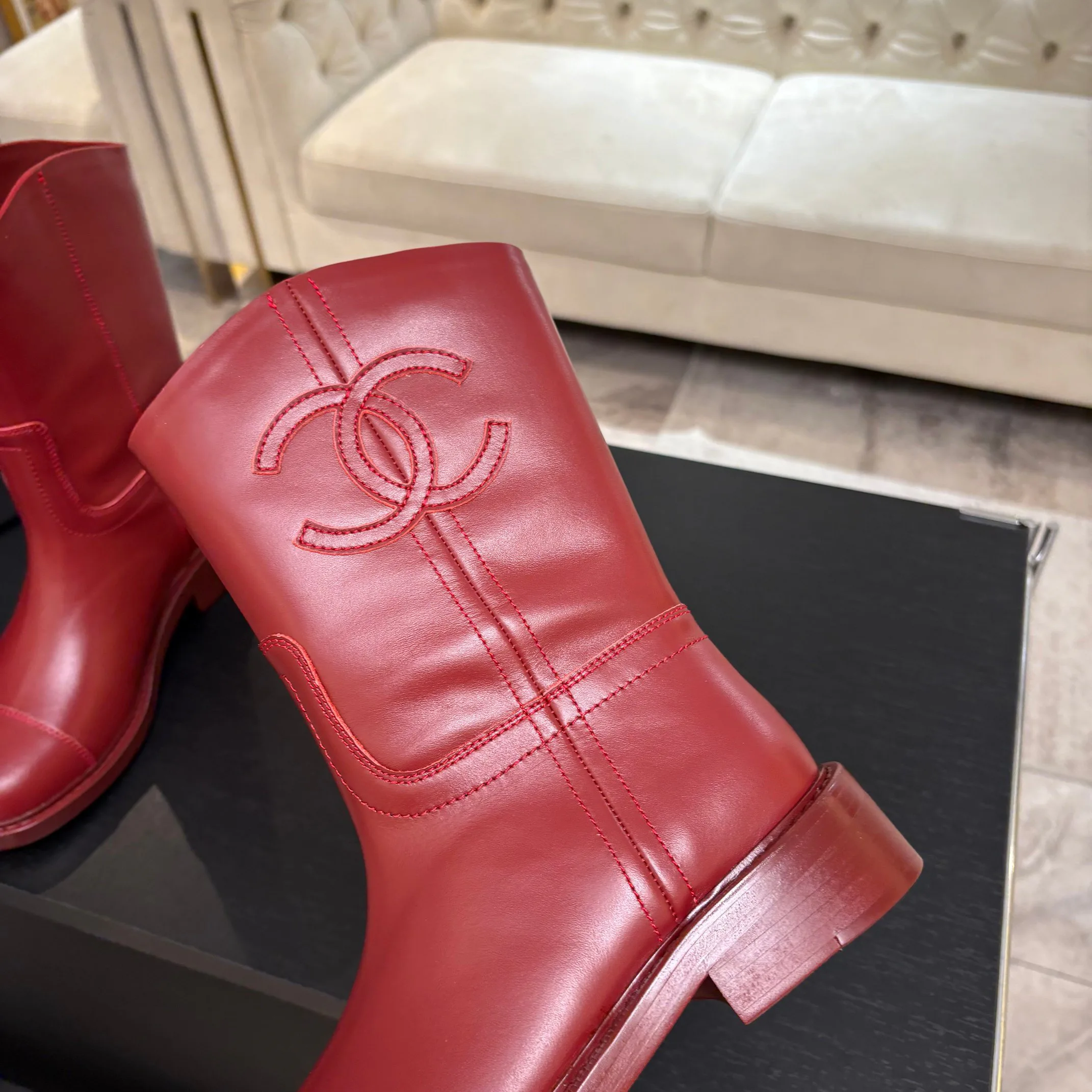 Women's Boots CHANEL 18062796