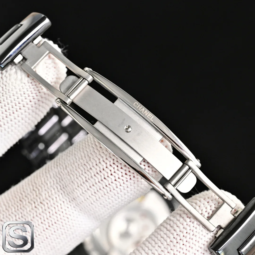 Women's Watches CHANEL 17949026
