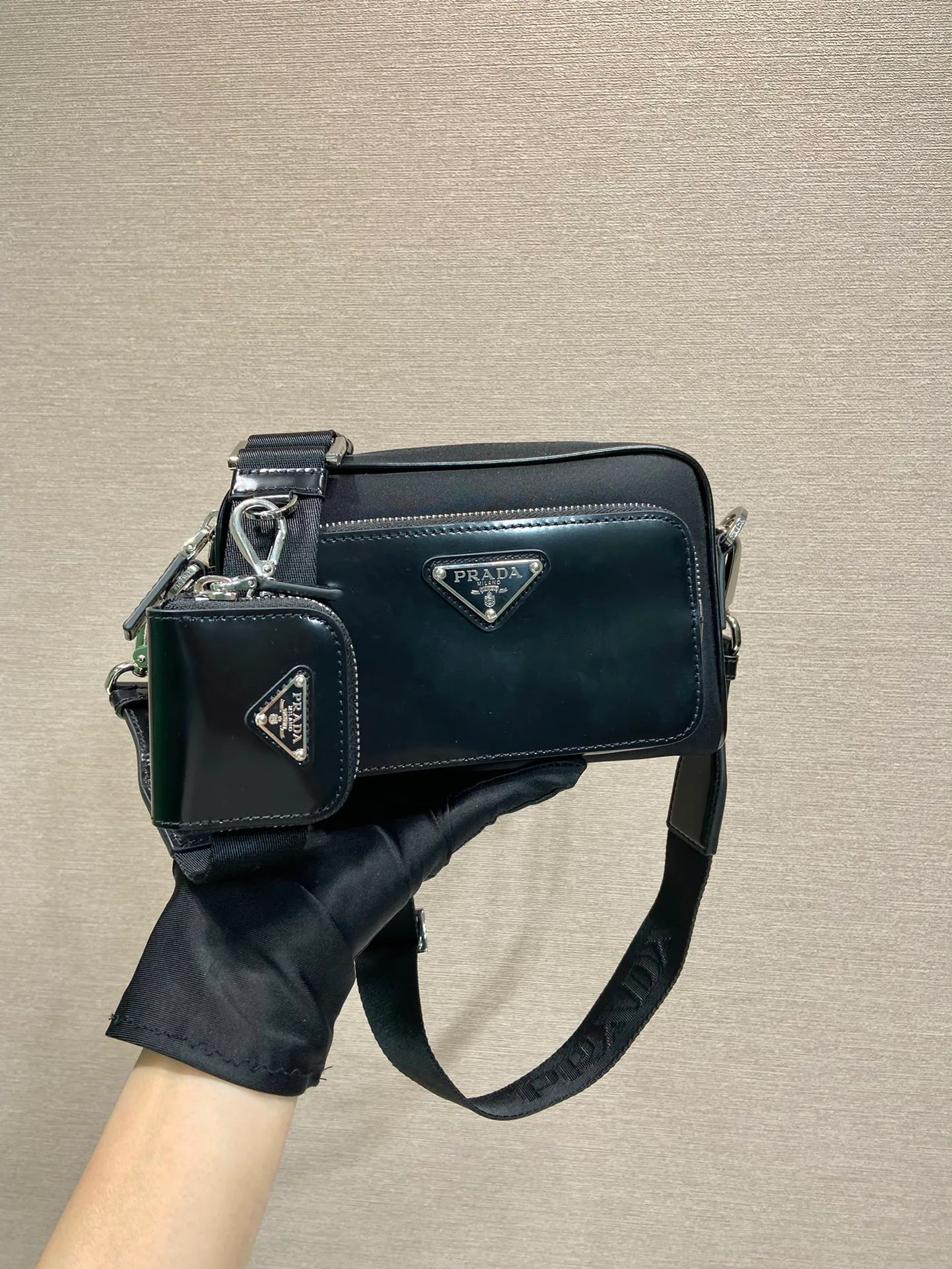 Сумки На Ремне Женские Prada 18585458