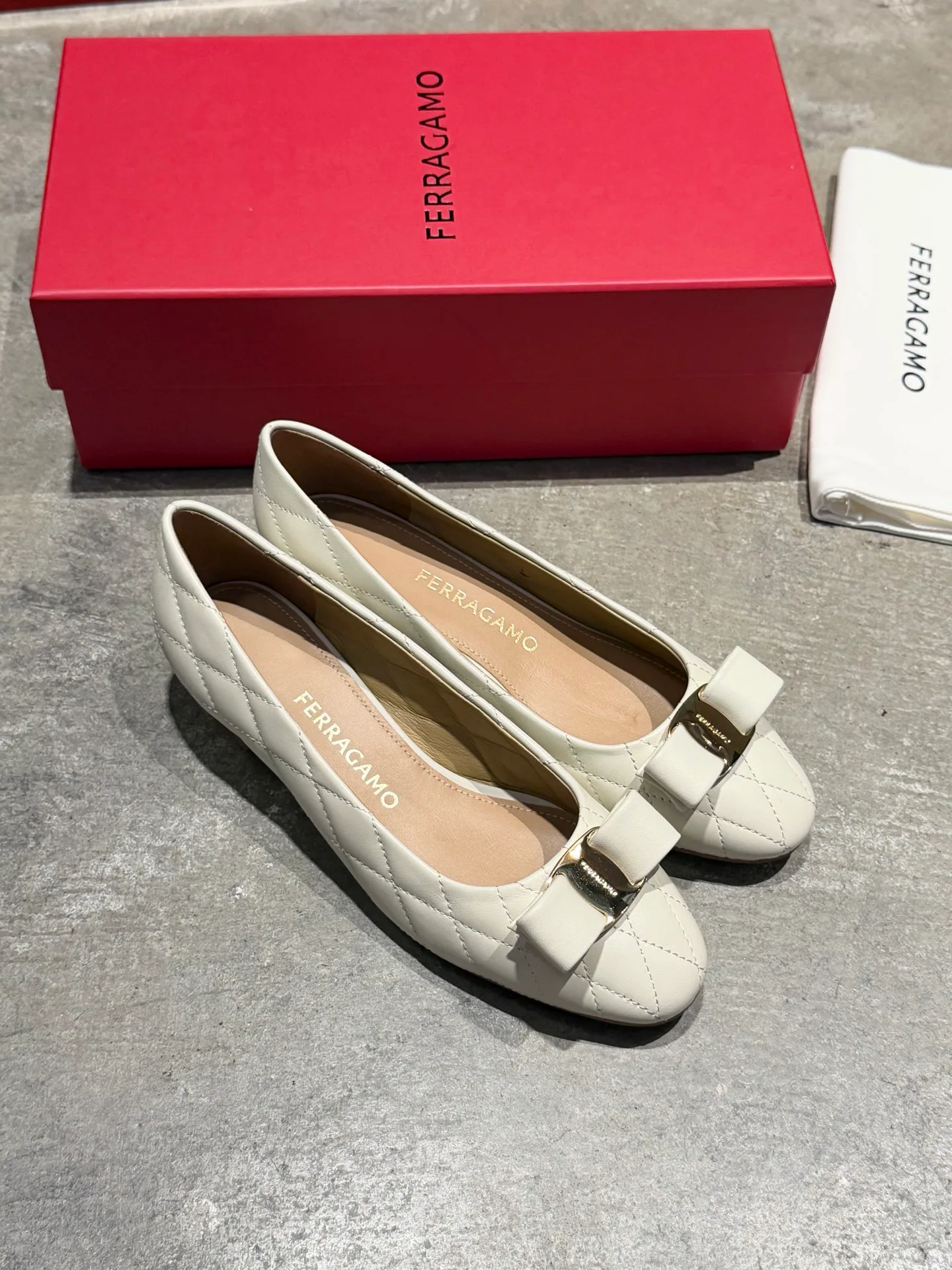 Women's Heels SALVATORE FERRAGAMO 17897975