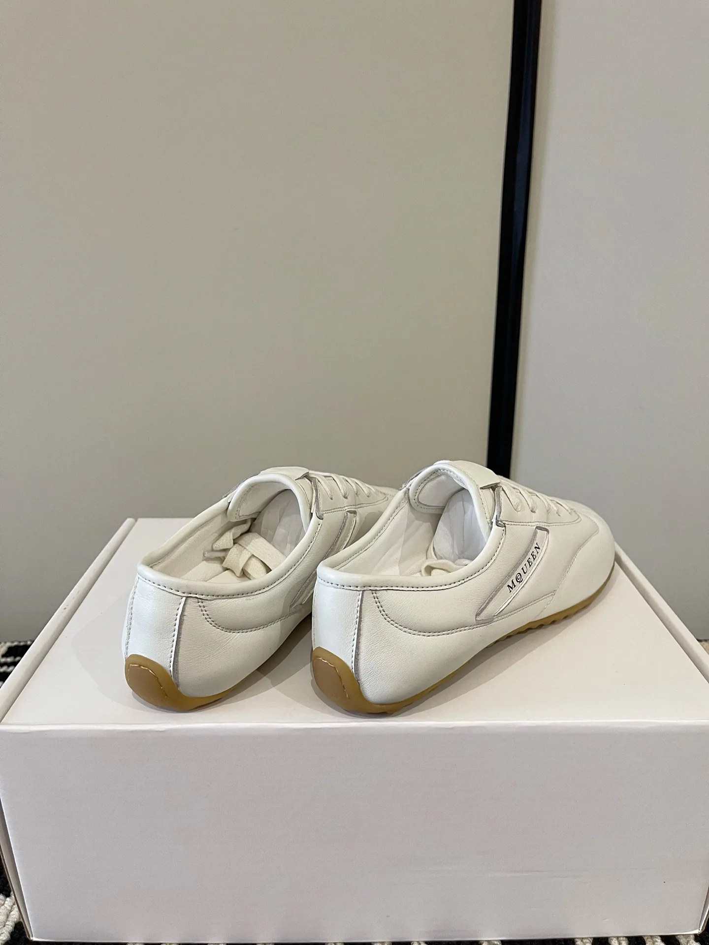 Women's Sneakers ALEXANDER MCQUEEN 18386237