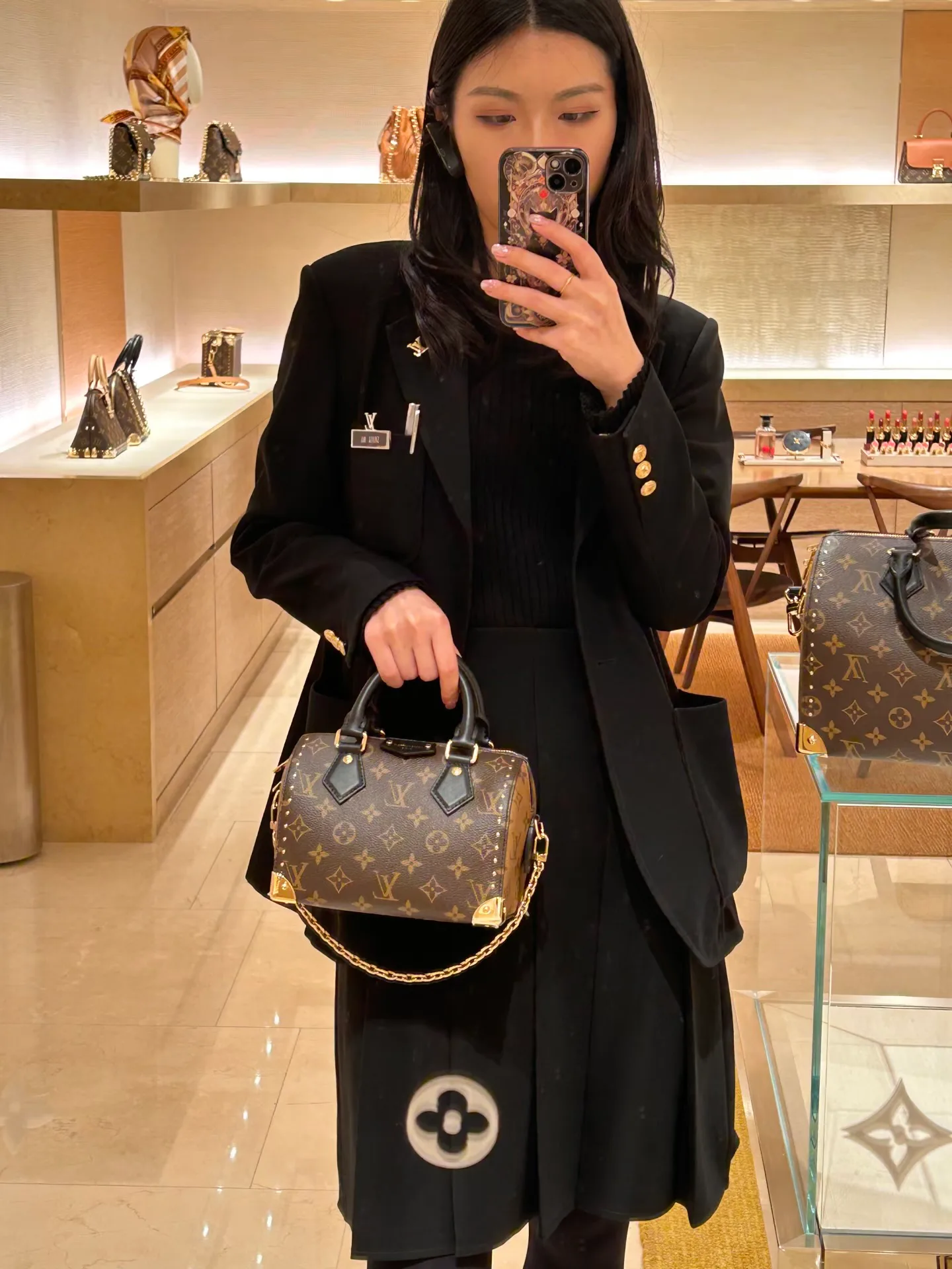 Women's Classic Handbags LOUIS VUITTON 18148120
