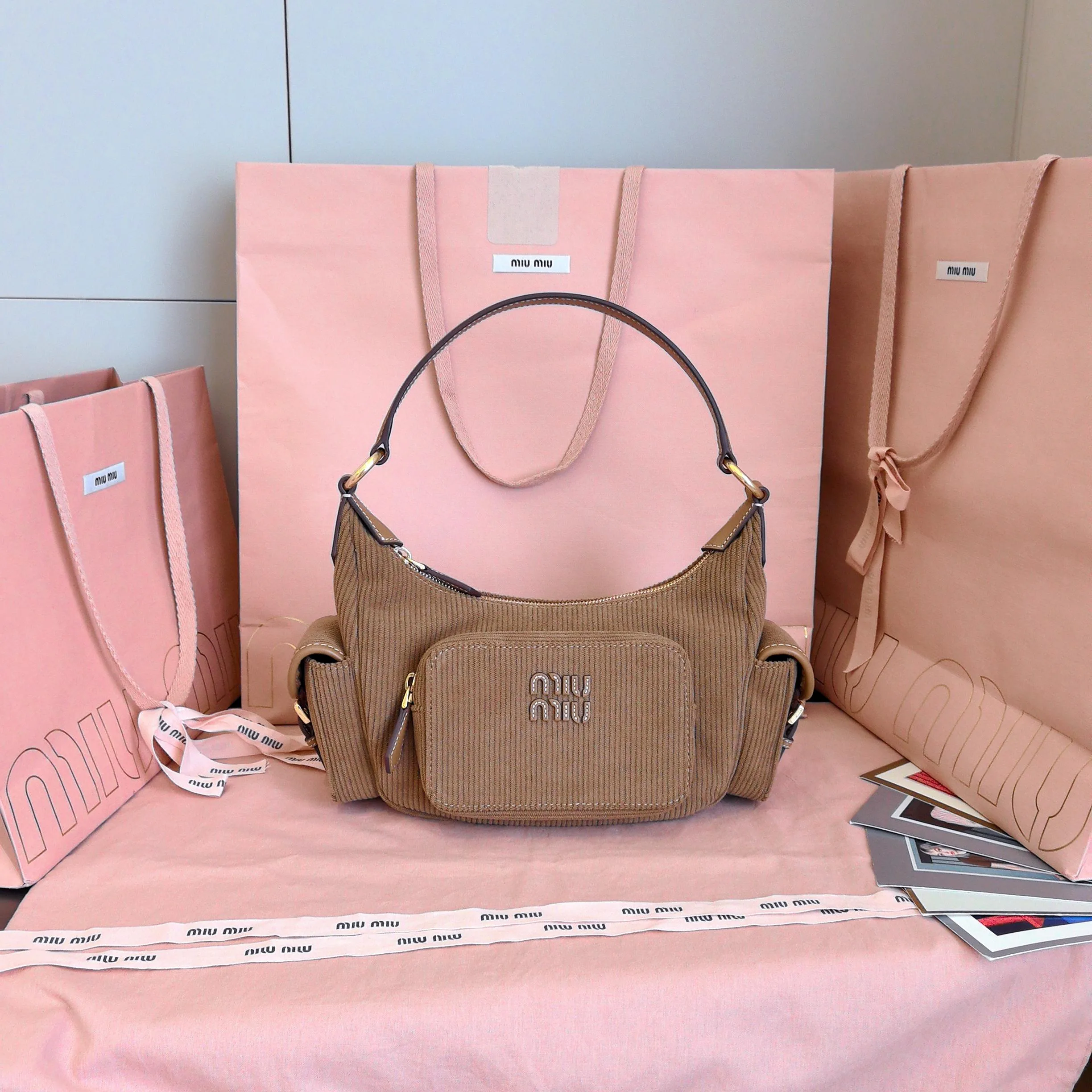 Классические Сумки Женские Miu Miu 18602484