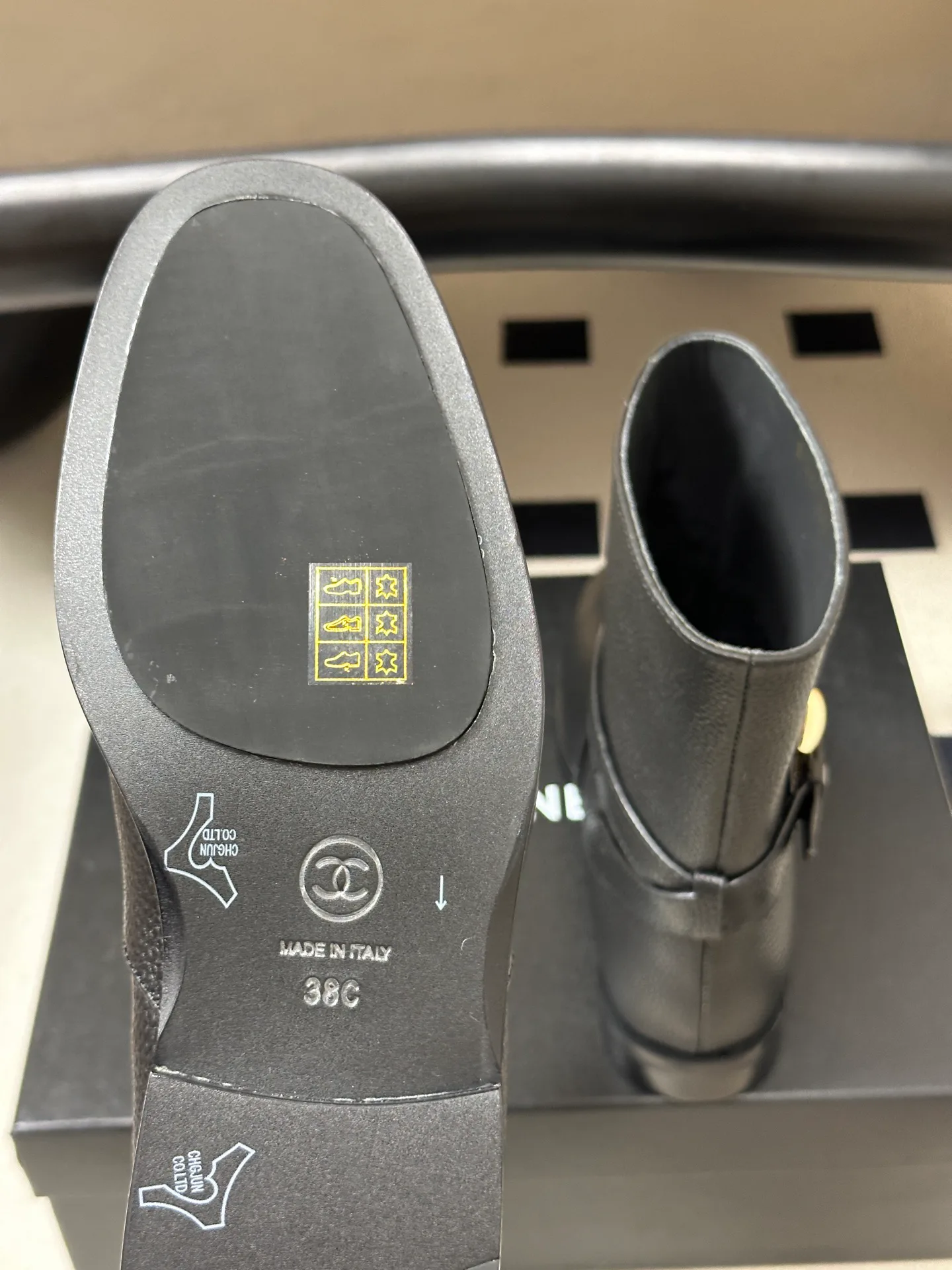 Women's Boots CHANEL 18069832