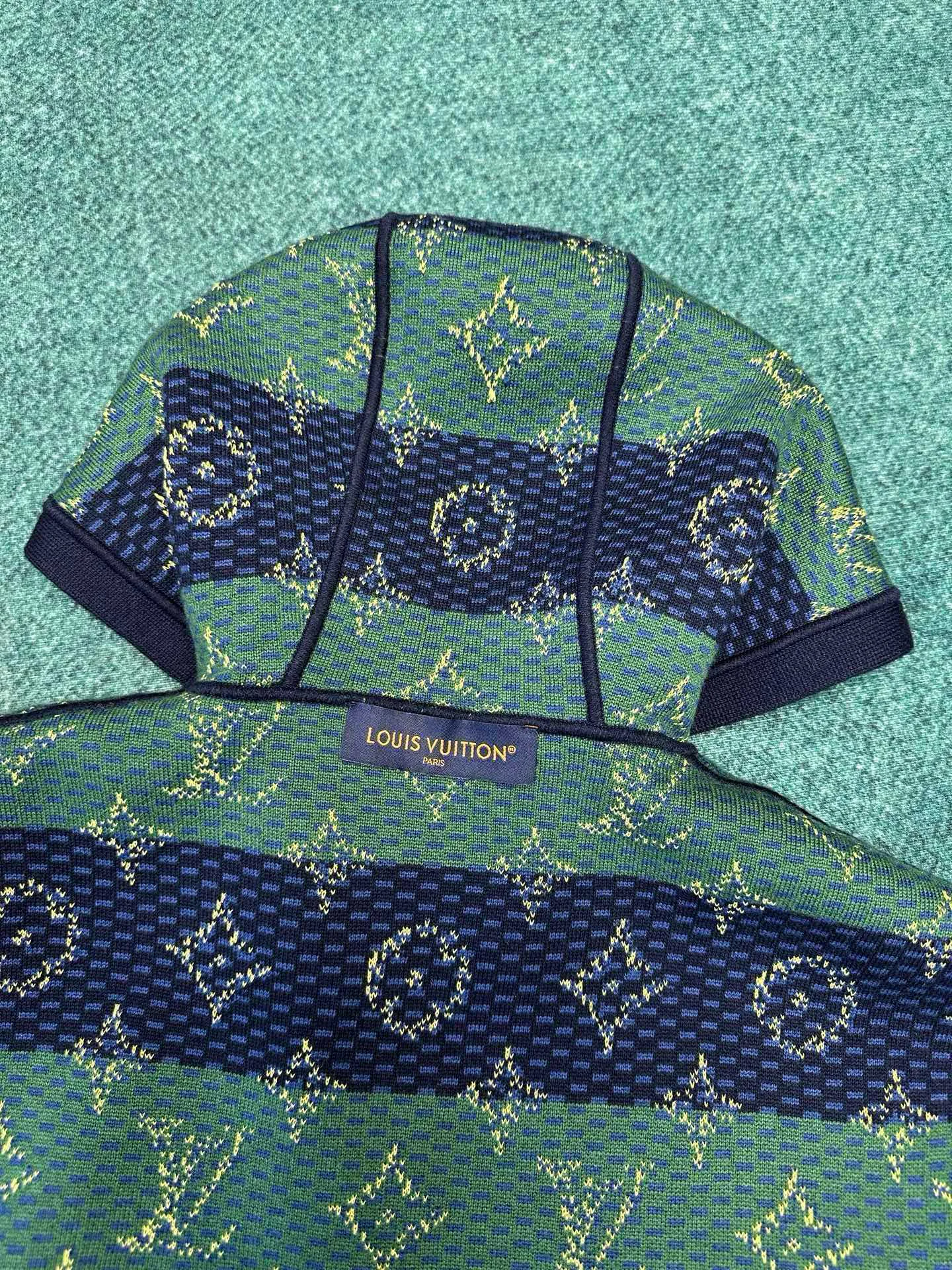 Men's Sweatshirts And Hoodies LOUIS VUITTON 18194556