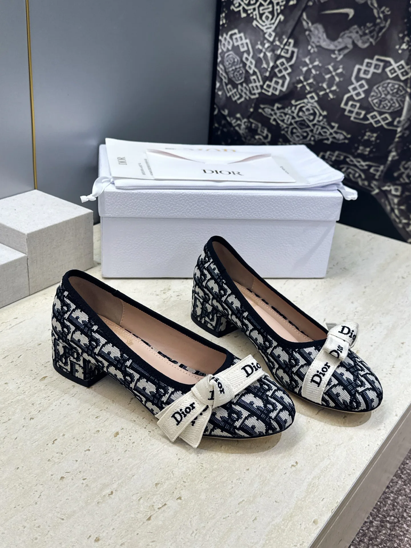Women's Ballet Flats CHRISTIAN DIOR 18132754