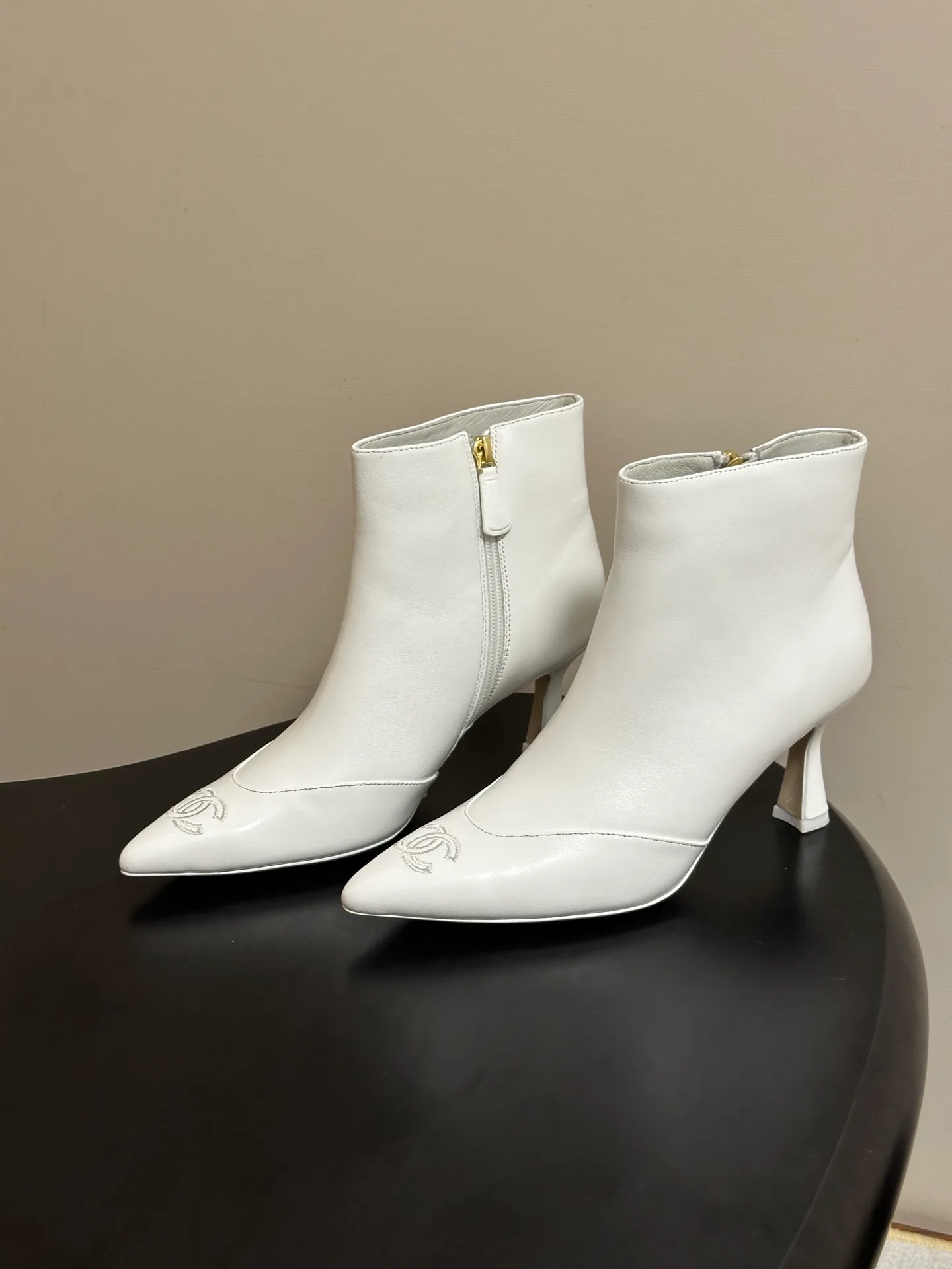 Women's Booties CHANEL 17946631