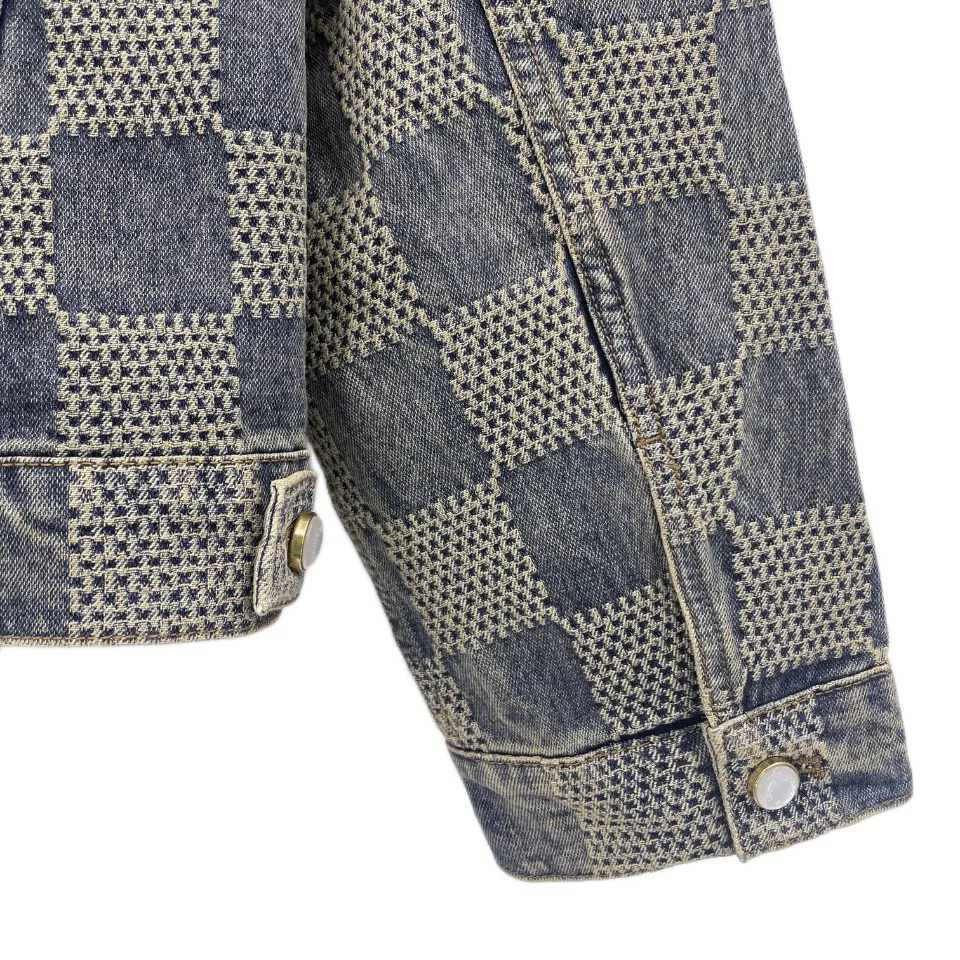 Women's Jackets And Down Jackets LOUIS VUITTON 18042783