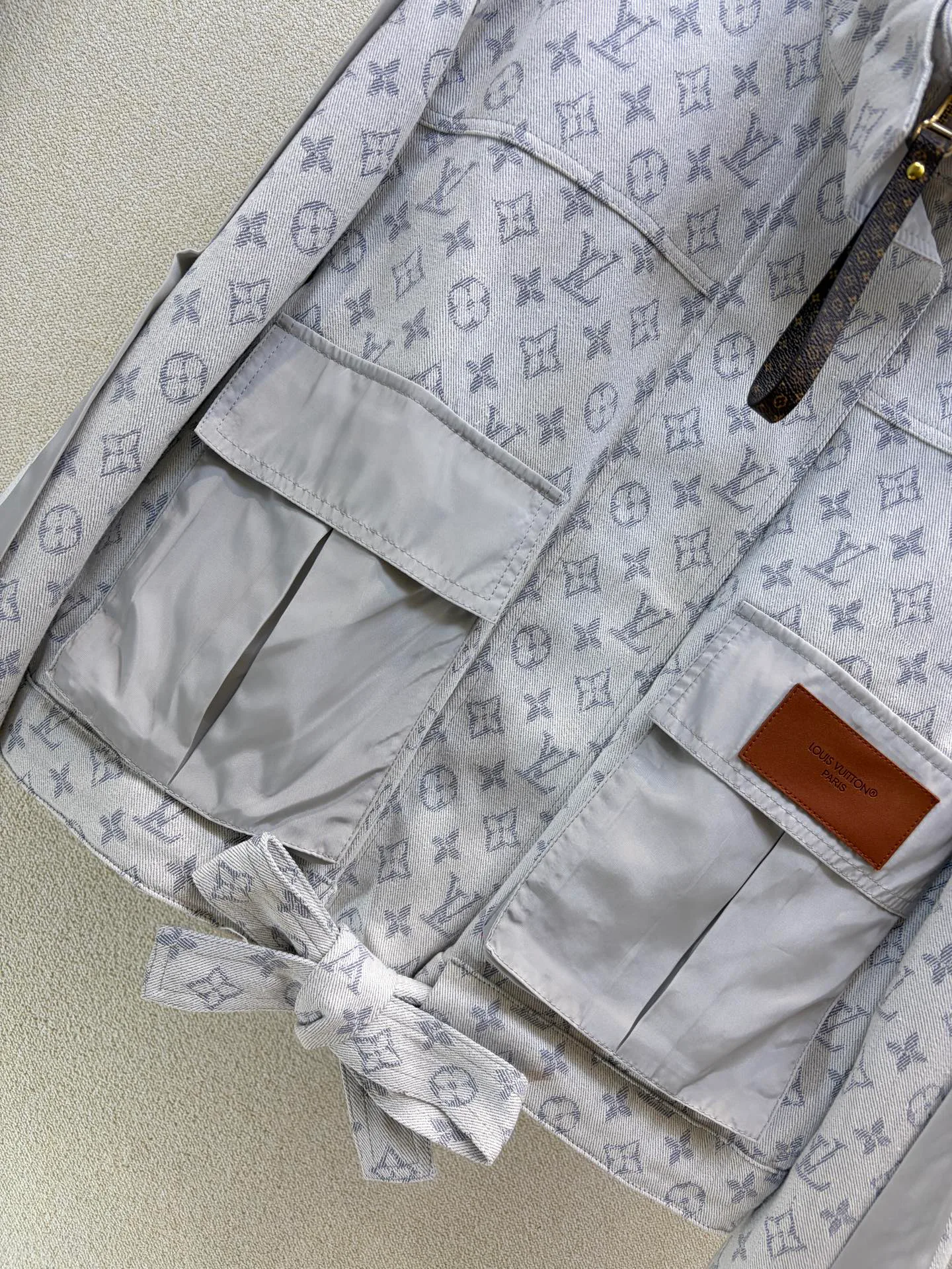 Women's Jackets And Down Jackets LOUIS VUITTON 18408055