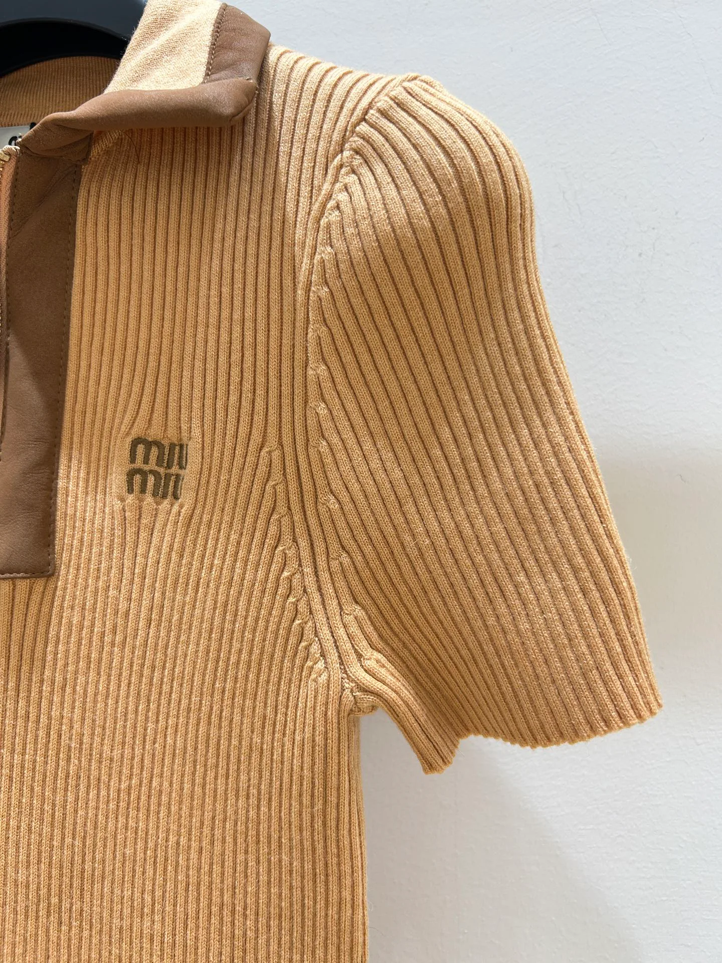 Women's Jumpers And Sweaters MIU MIU 18097022