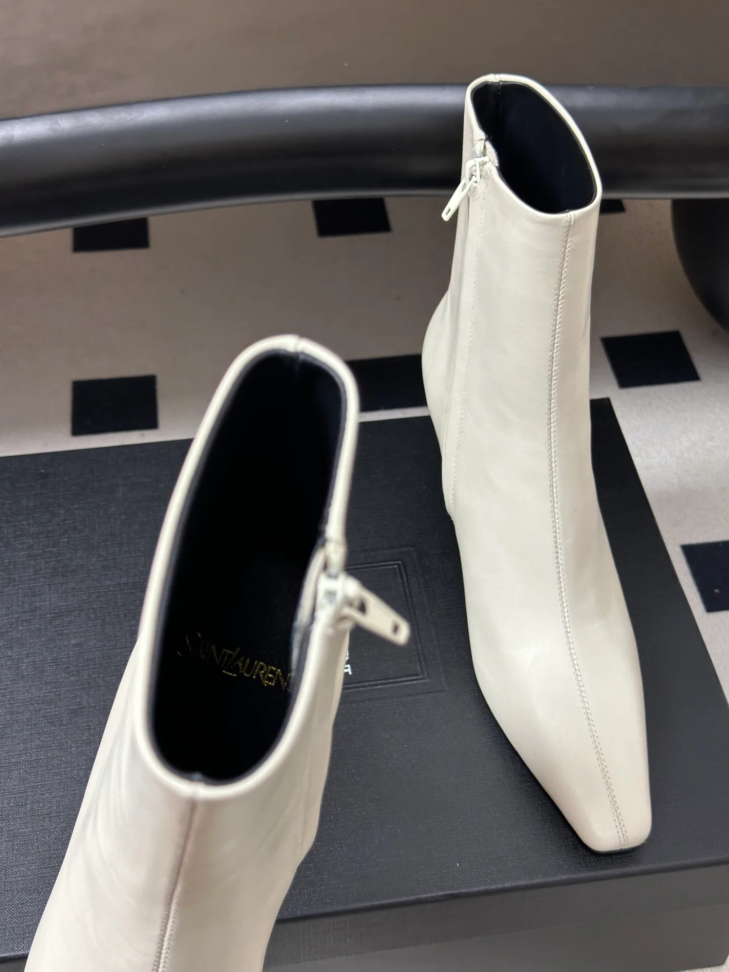 Women's Booties SAINT LAURENT 18492621
