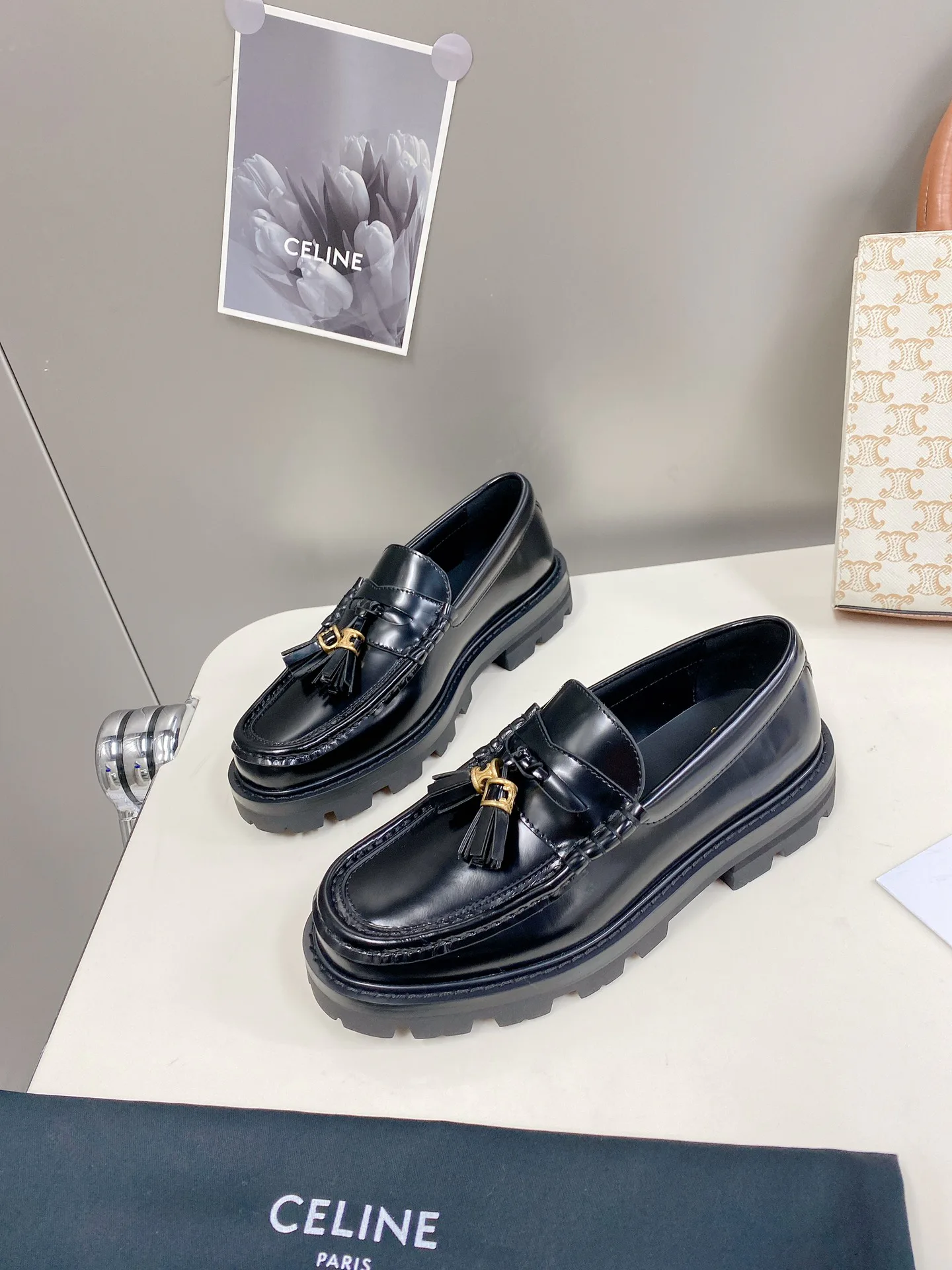 Women's Loafers And Moccasins CELINE 17963637