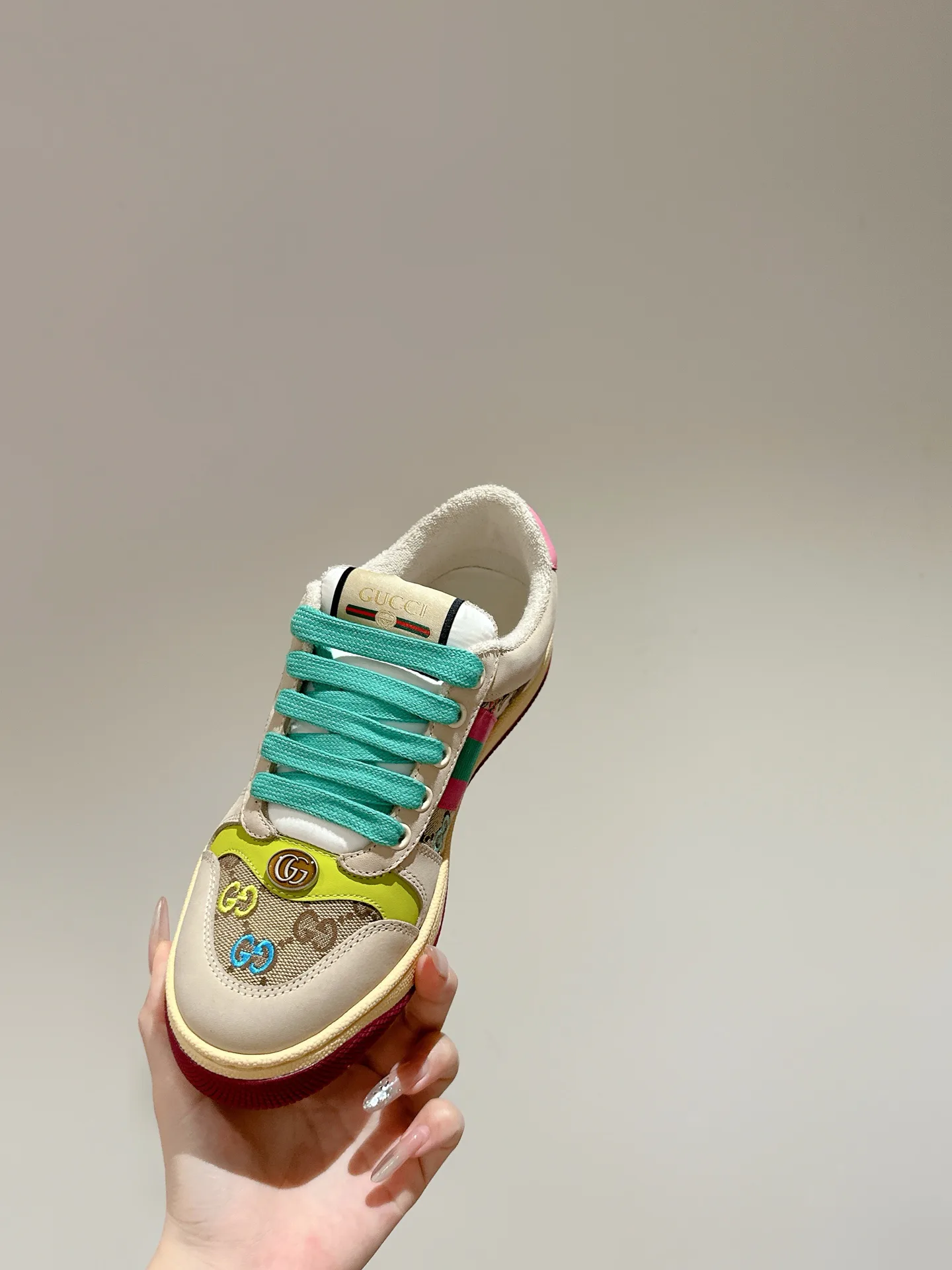 Women's Sneakers GUCCI 17956644
