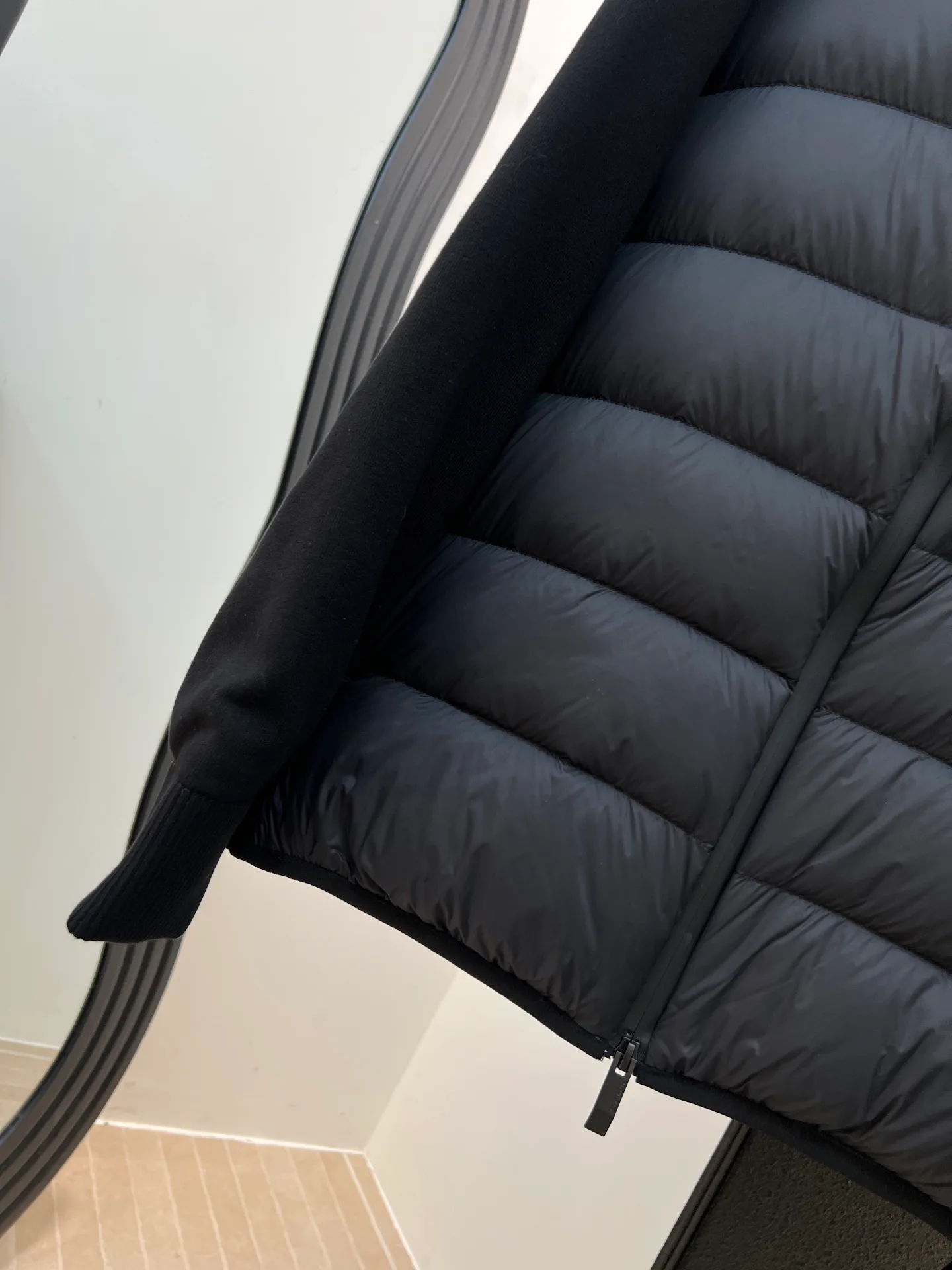 Men's Jackets And Down Jackets MONCLER 18171052
