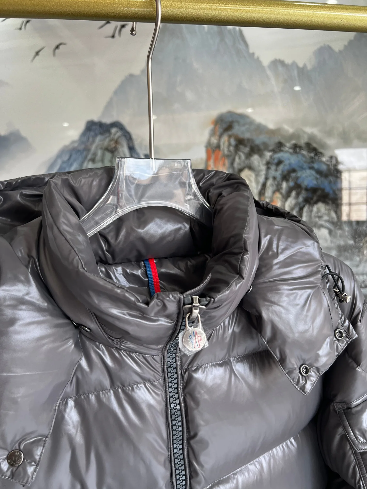 Women's Jackets And Down Jackets MONCLER 18415682