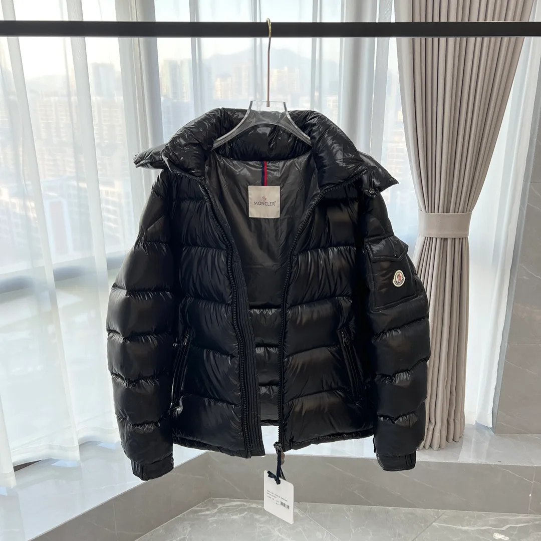 Men's Jackets And Down Jackets MONCLER 17964625