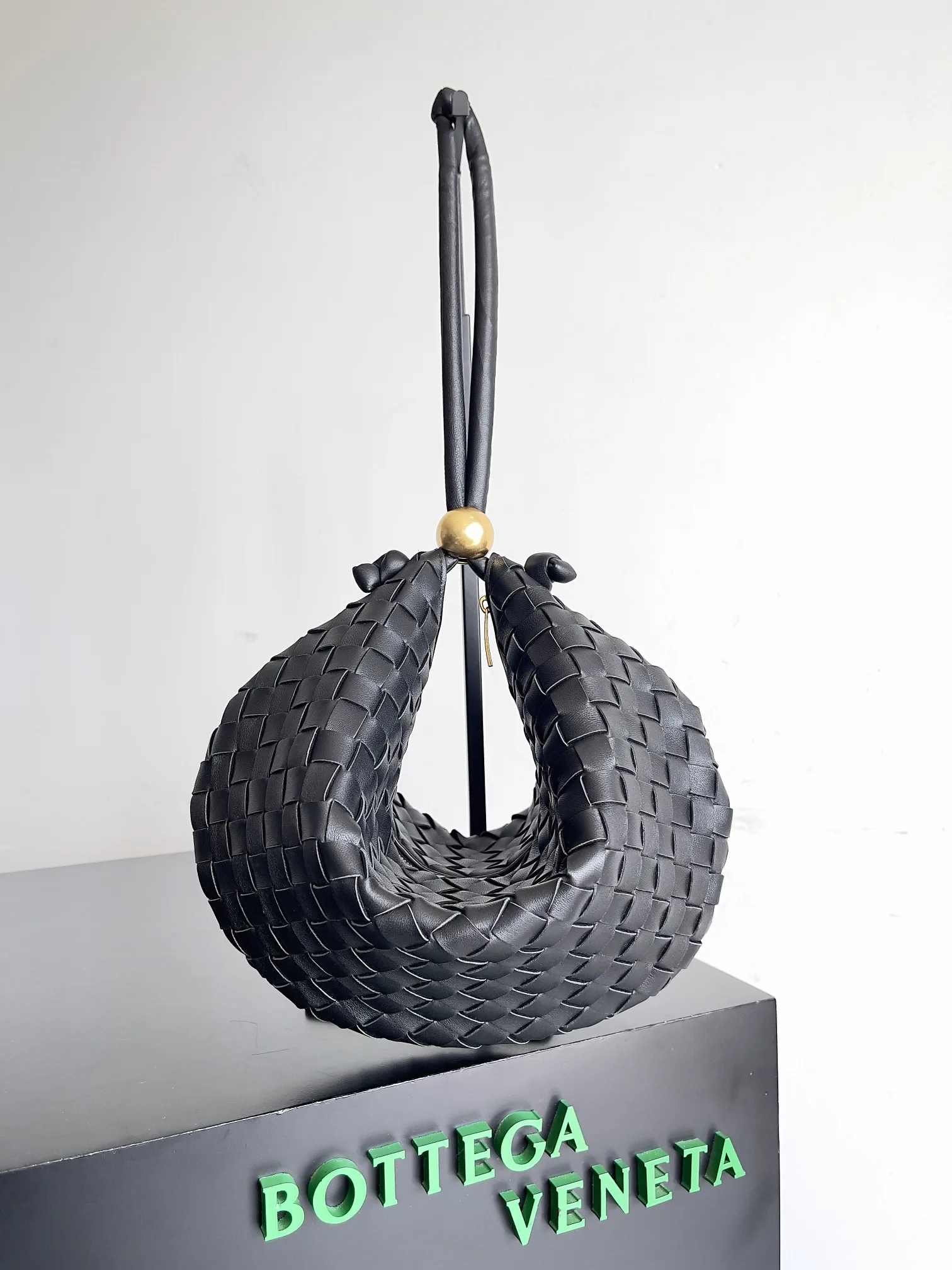Women's Classic Handbags BOTTEGA VENETA 18266687
