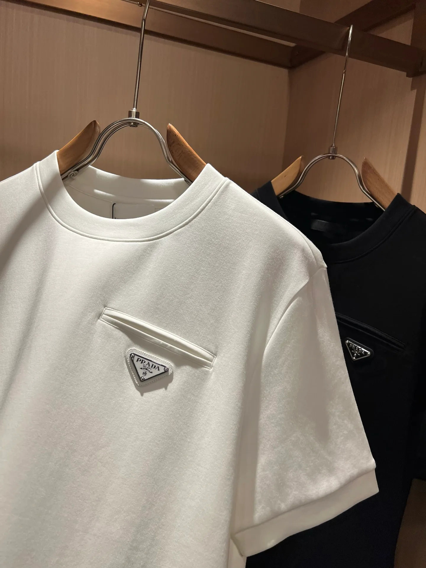 Men's T-Shirts PRADA 18519547