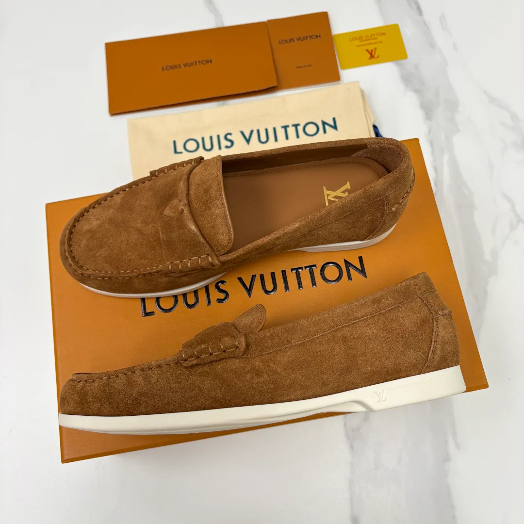 Men's Loafers And Dress Shoes LOUIS VUITTON 17715946