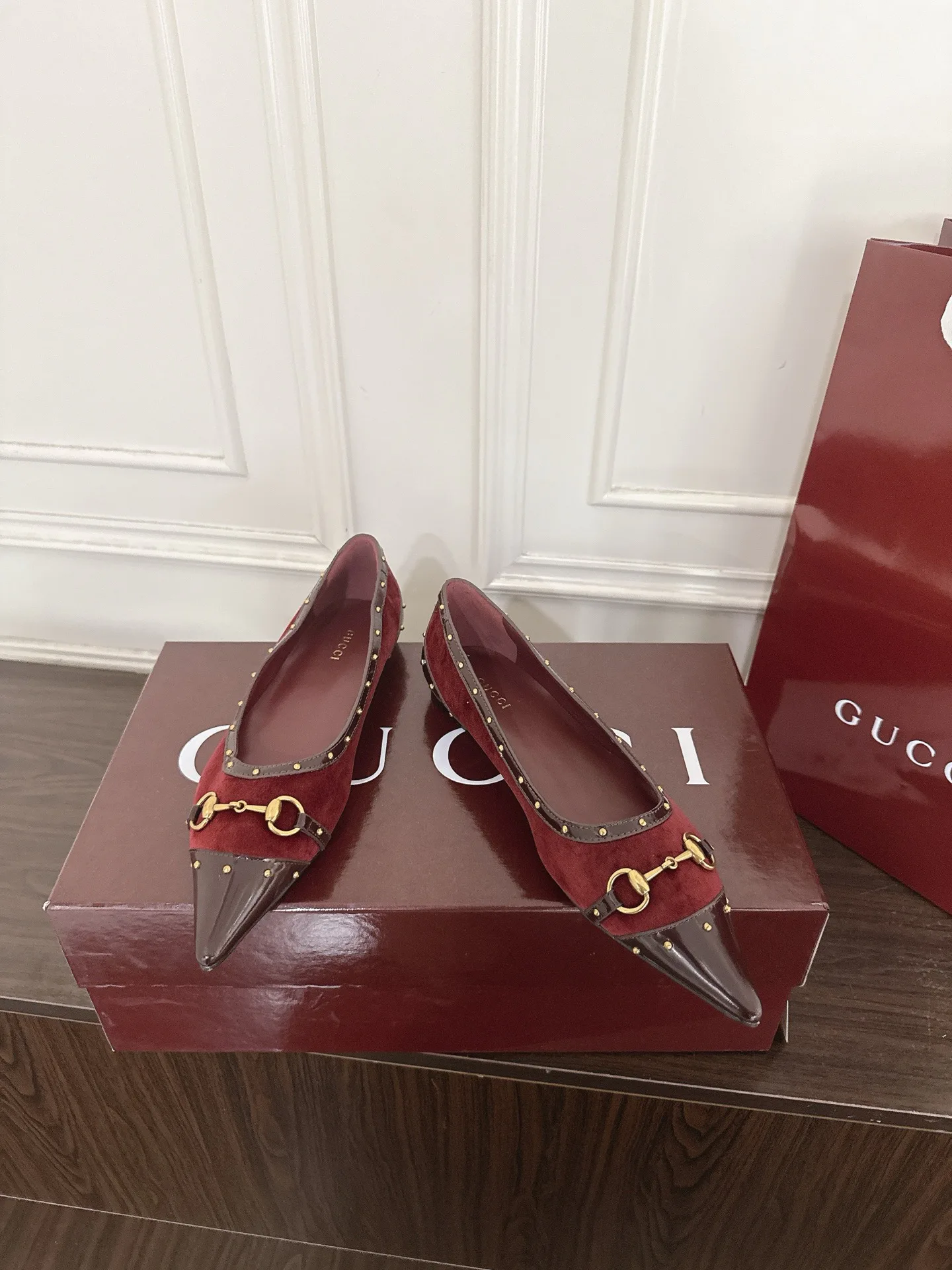 Women's Ballet Flats GUCCI 18135566