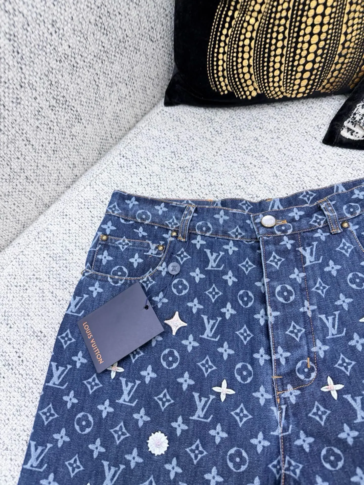 Men's Jeans LOUIS VUITTON 18395781