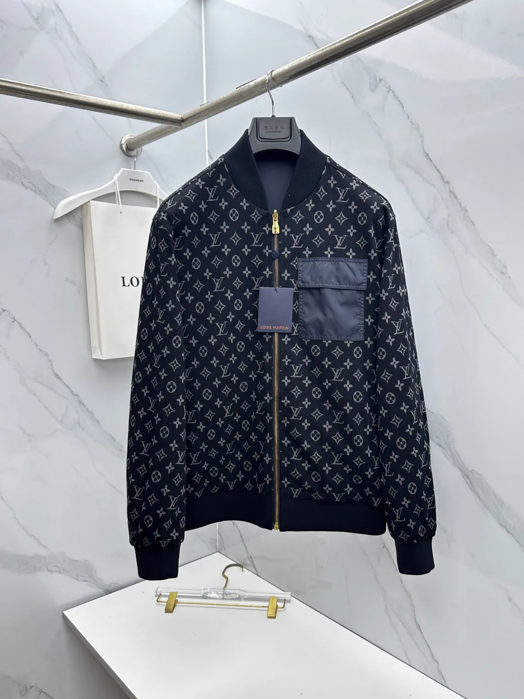 Men's Jackets And Down Jackets LOUIS VUITTON 18246851