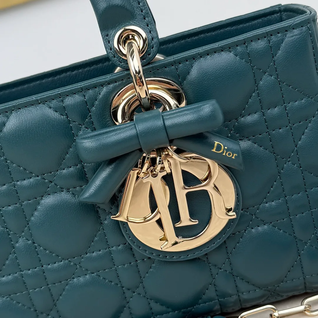 Women's Classic Handbags CHRISTIAN DIOR 18242046