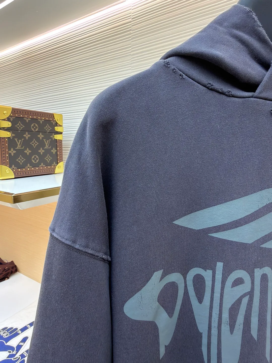 Men's Sweatshirts And Hoodies BALENCIAGA 17699437